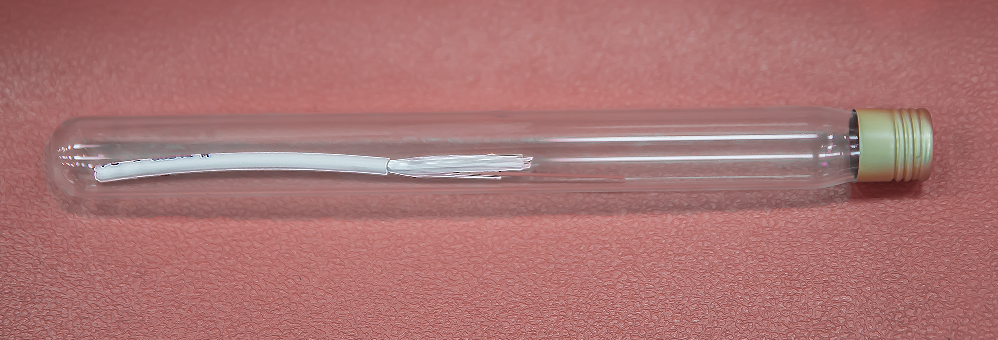 2 Morceau de fibre optique 1bis 061218.jpg