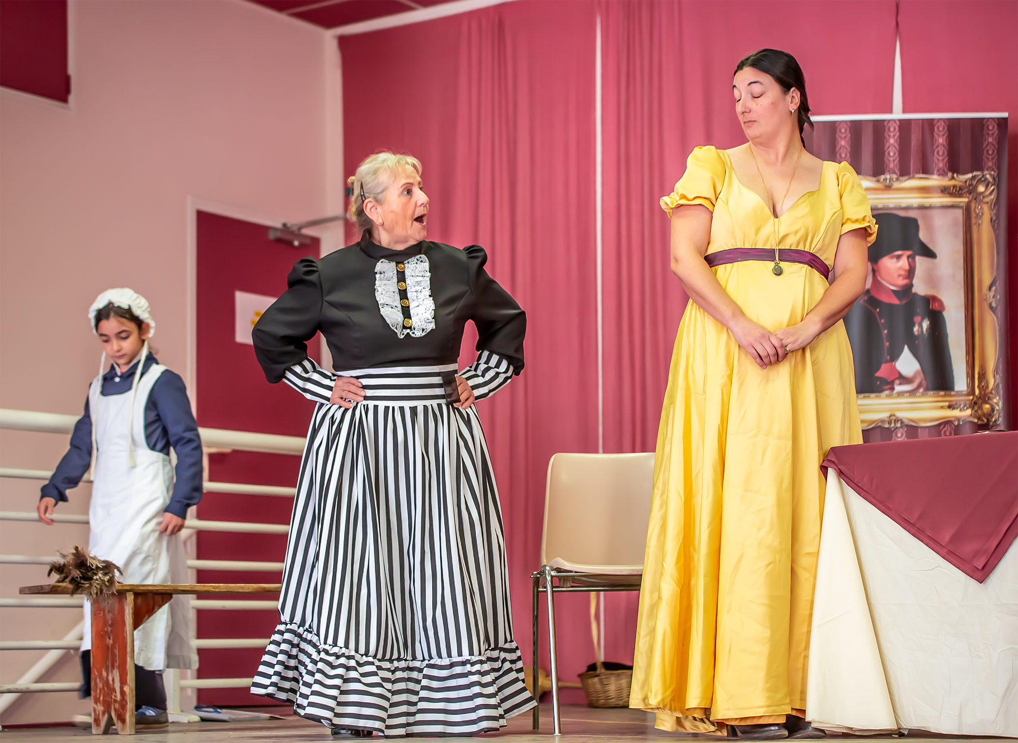 5 La tante Amarante gronde les filles 1bis 241118.jpg