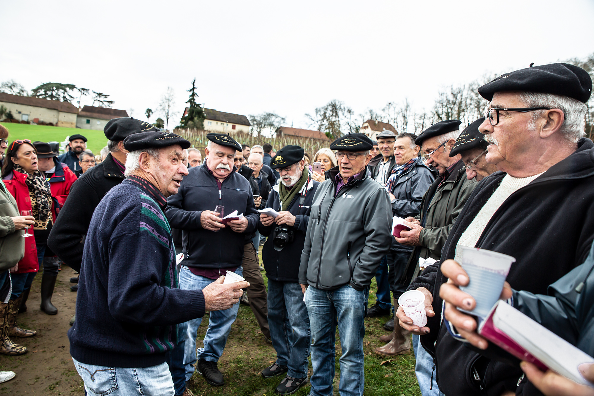 4 Chanteurs vignerons du Vic-Bilh 221218.jpg
