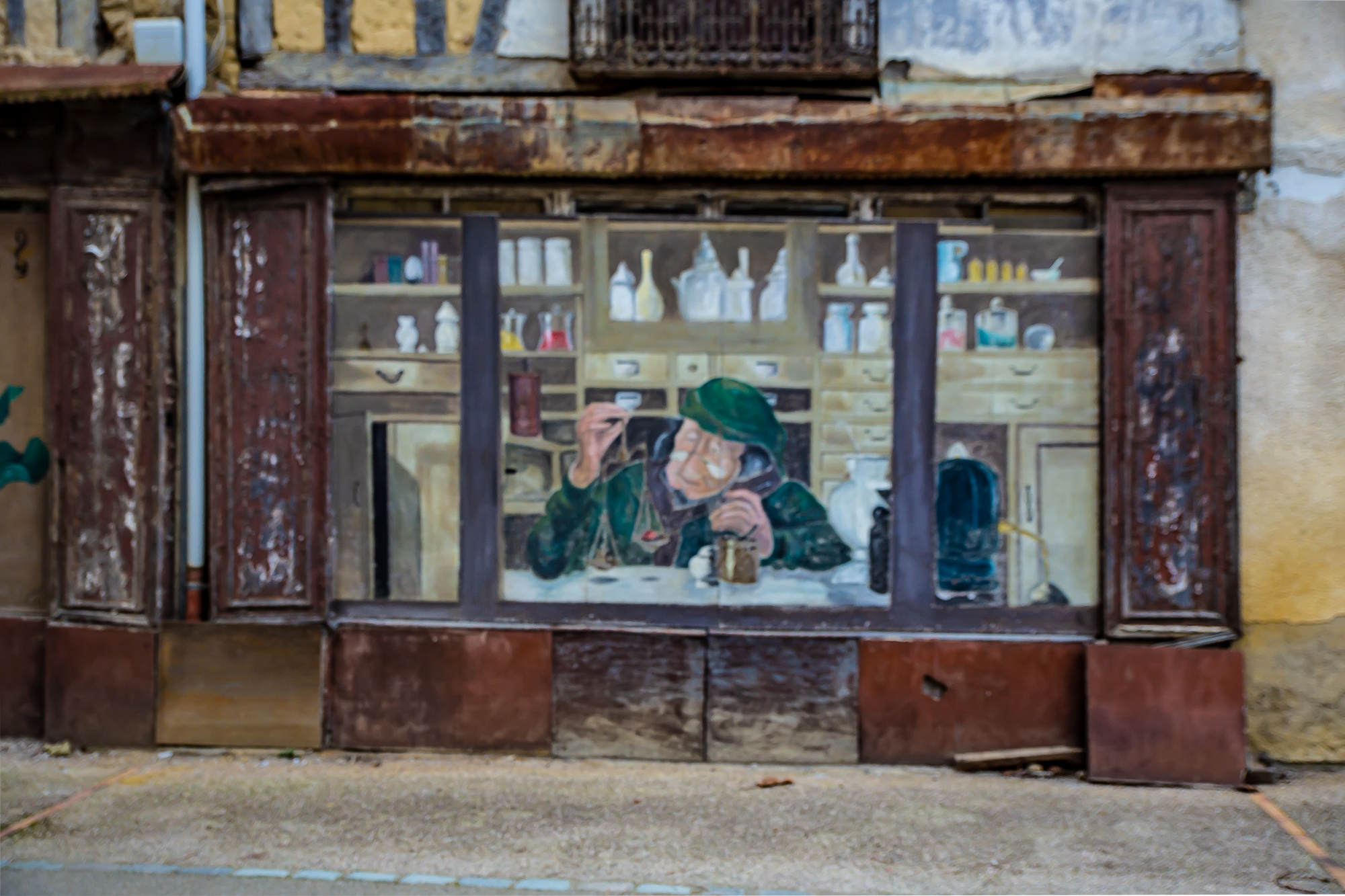 14bis La boutique reprise par Anne-Marie Aio et Barnabé Wiorowski 1bis 070119.jpg