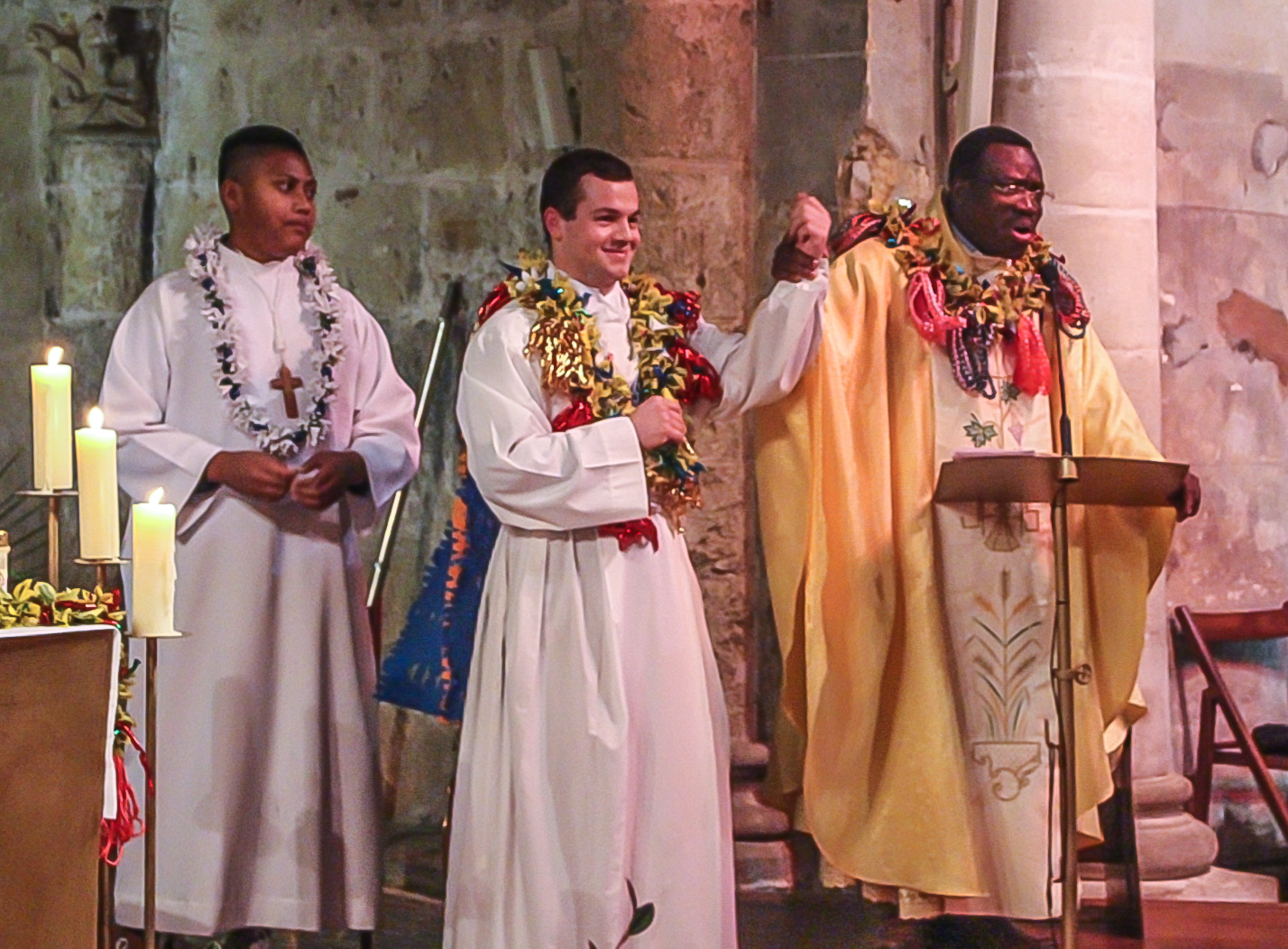 2DR 10;messe de noël avec les Wallisiens 1bis 241218 copie.jpg
