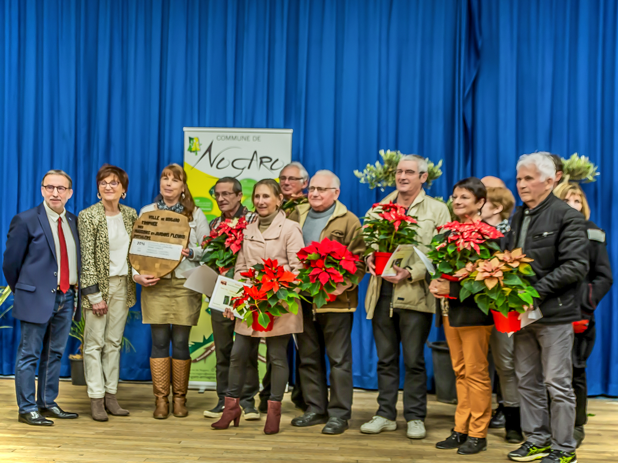 6 Lauréats du fleurissement présents 1bis 110119.jpg