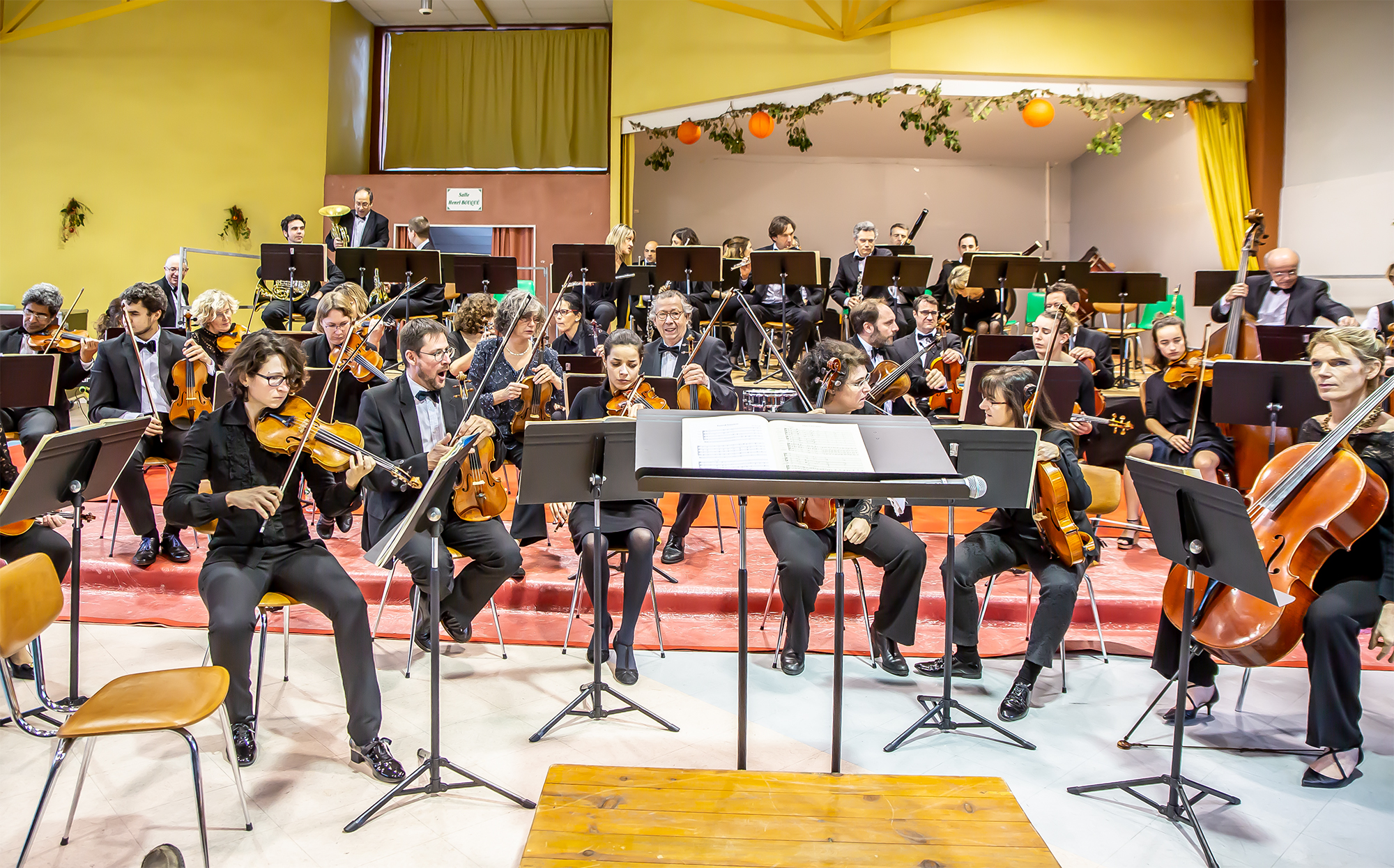 1 L'orchestre presque complet 1bis 120119.jpg