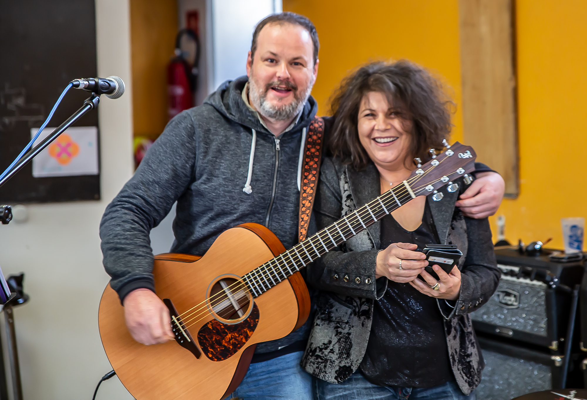6 Guitariste et fan 1bis 190119.jpg