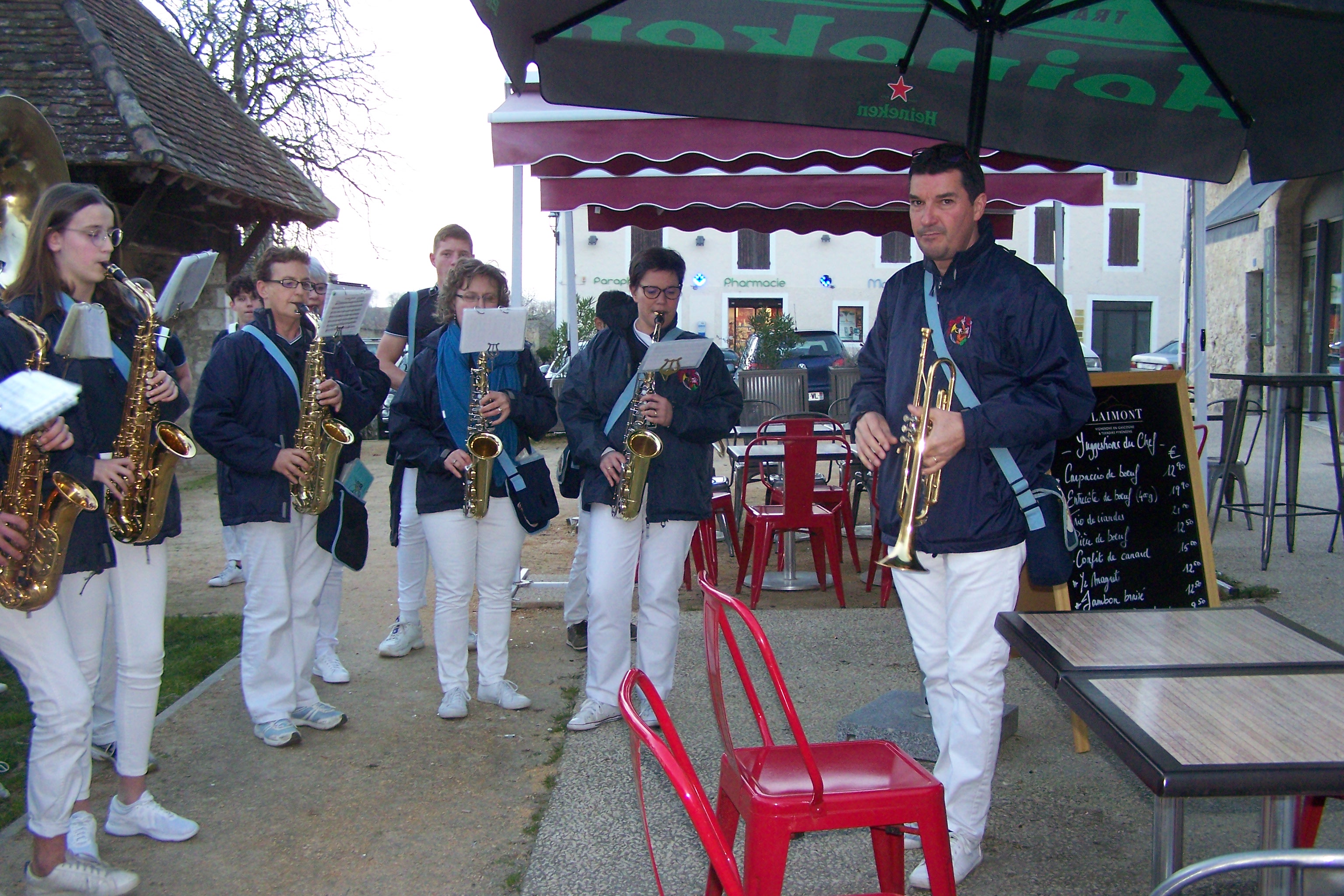 Aspec pompiers St Clar et jumelage bandas 010.JPG