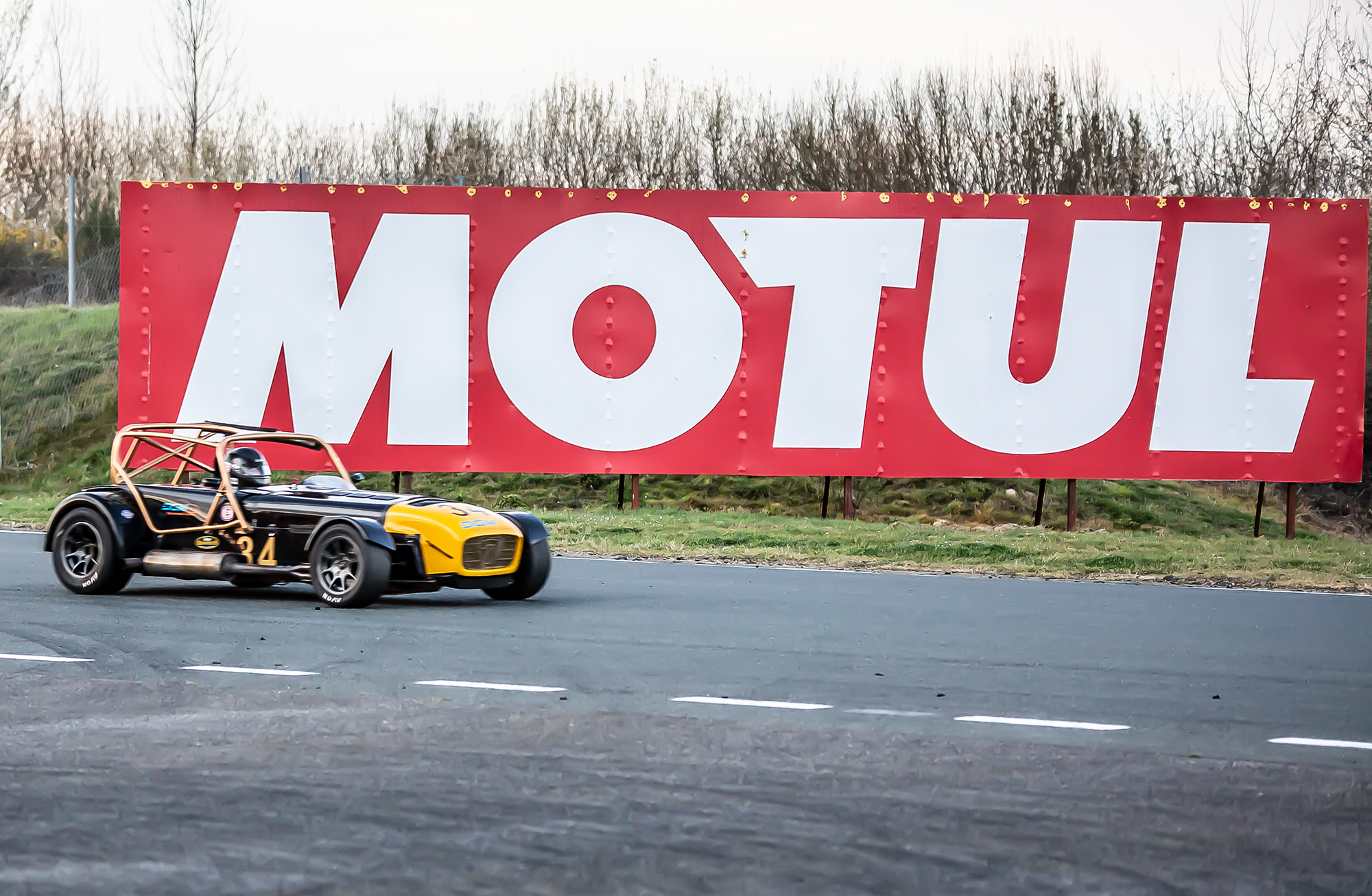 23 Silhouettes Caterham CSR n°34 François Ader 1bis 030319.jpg