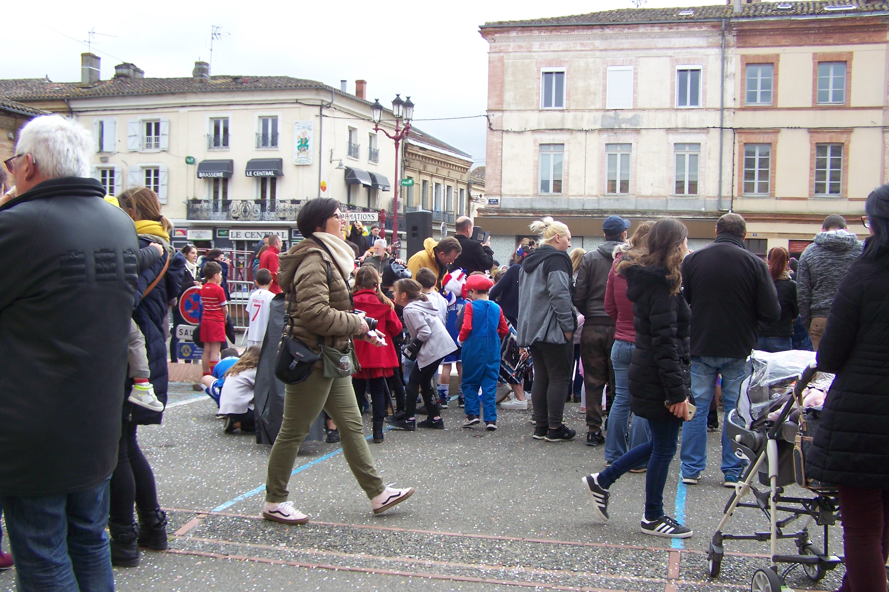 carnaval gascon et expo ot de l'isle jourdain 010.JPG
