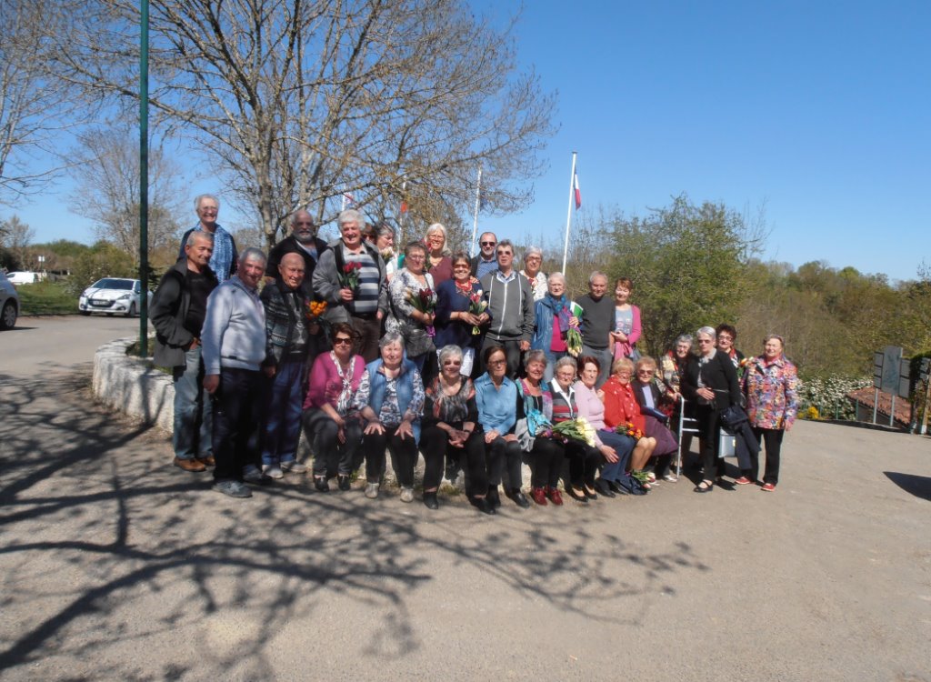 photo 2019 embats.jpg