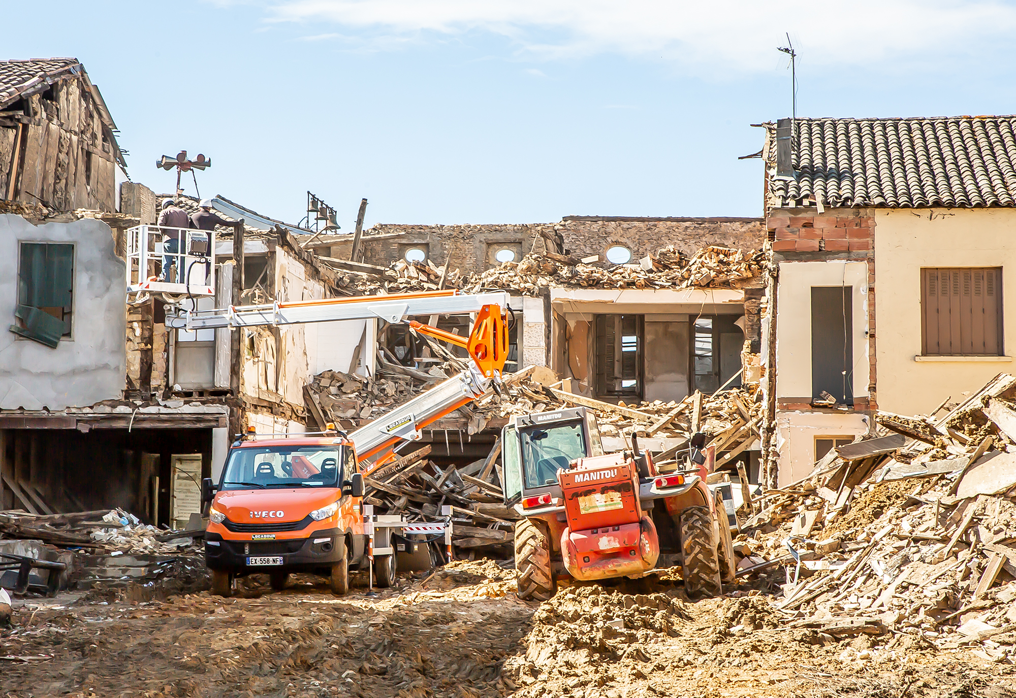 4 Façades et oeils-de-boeuf vus de la rue du Four 1bis 040419.jpg