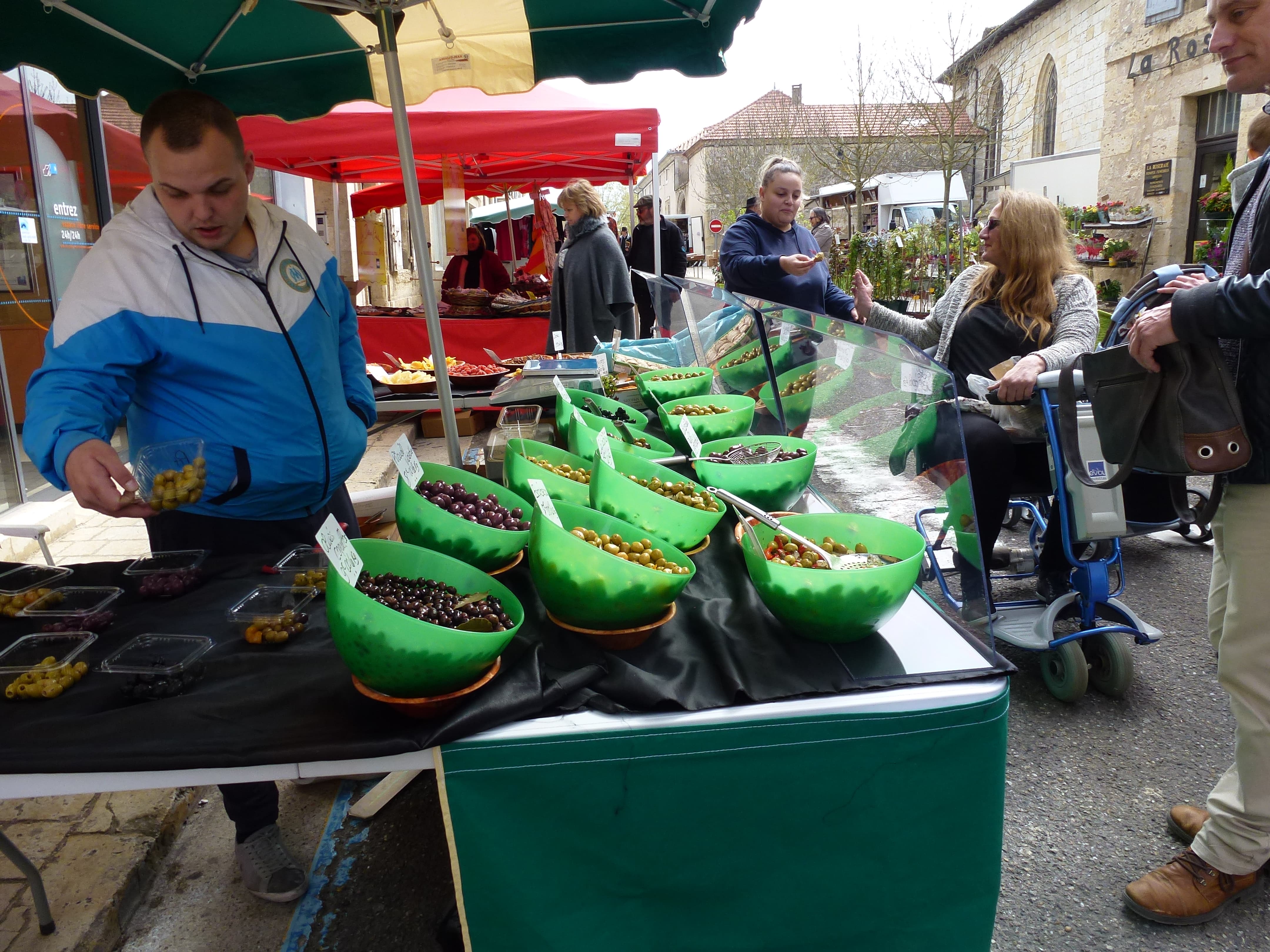 Marché Lectoure P1010216-min.JPG