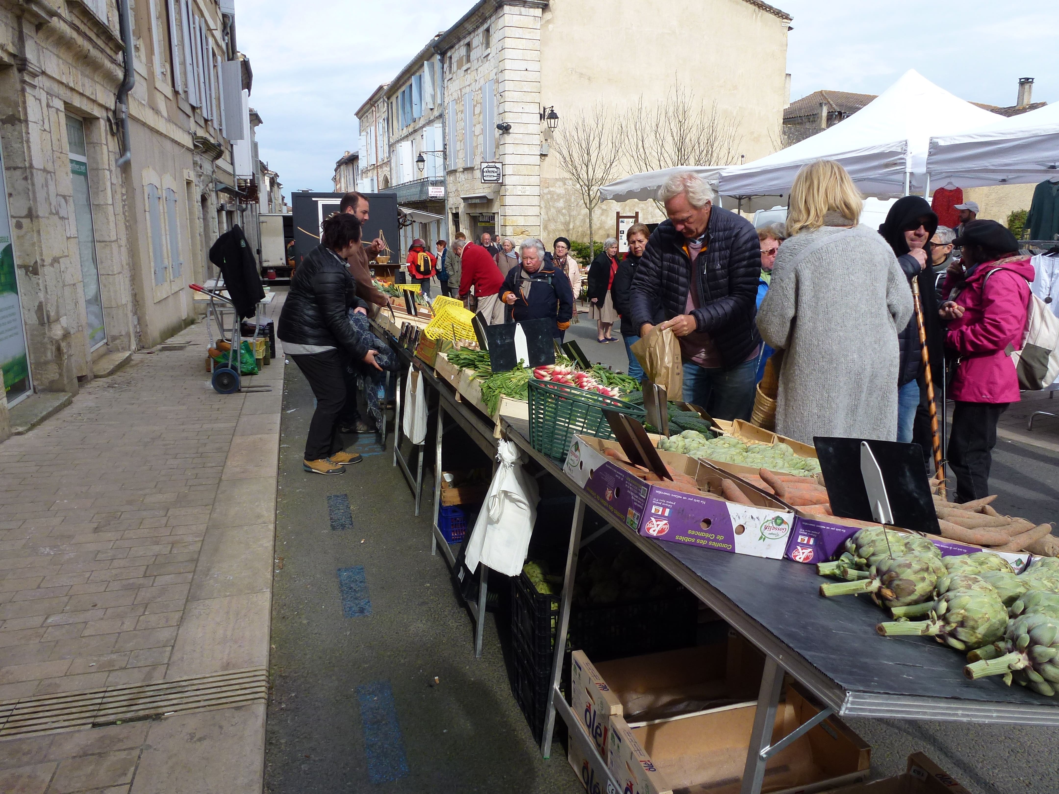 Marché Lectoure P1010190-min.JPG