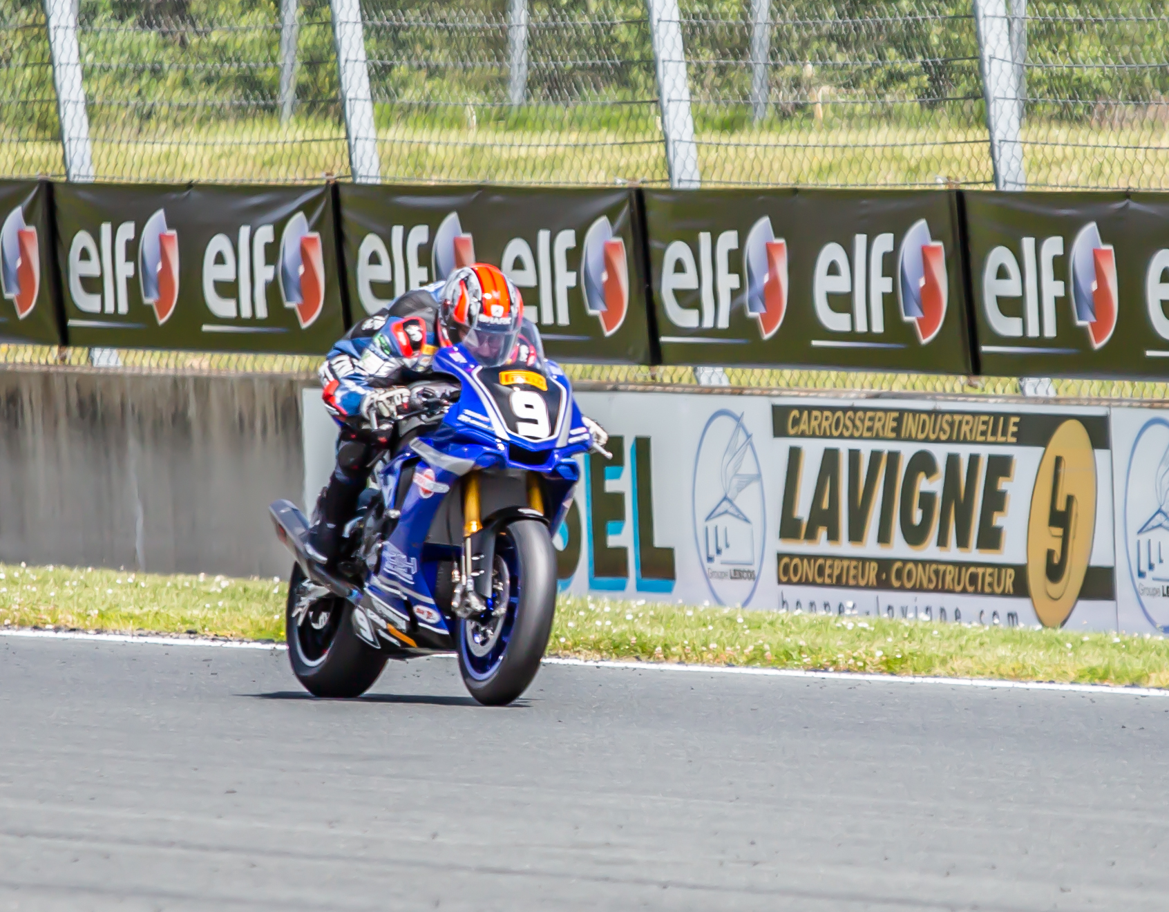 13 Superbike course 2: Louis Bulle dans droite aérodrome 1bis 050519.jpg