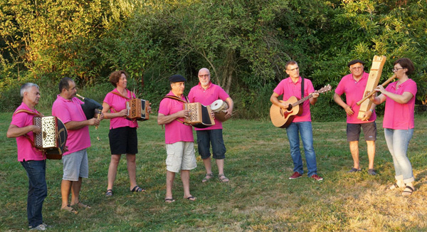 2 DR Tojotrad Trad à l'ail.jpg