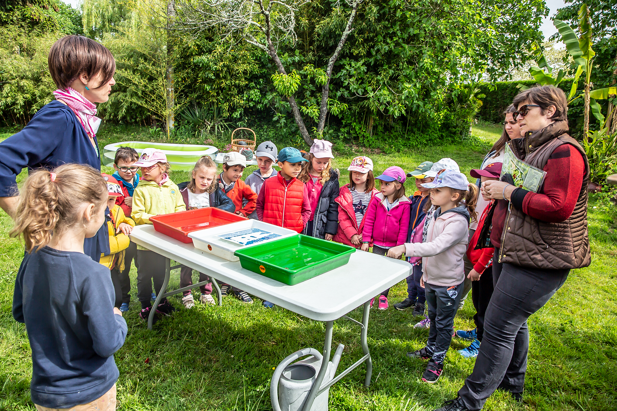 4 Alice Planes et la classe de Saint-Griède à la ferme 1bis 070519.jpg