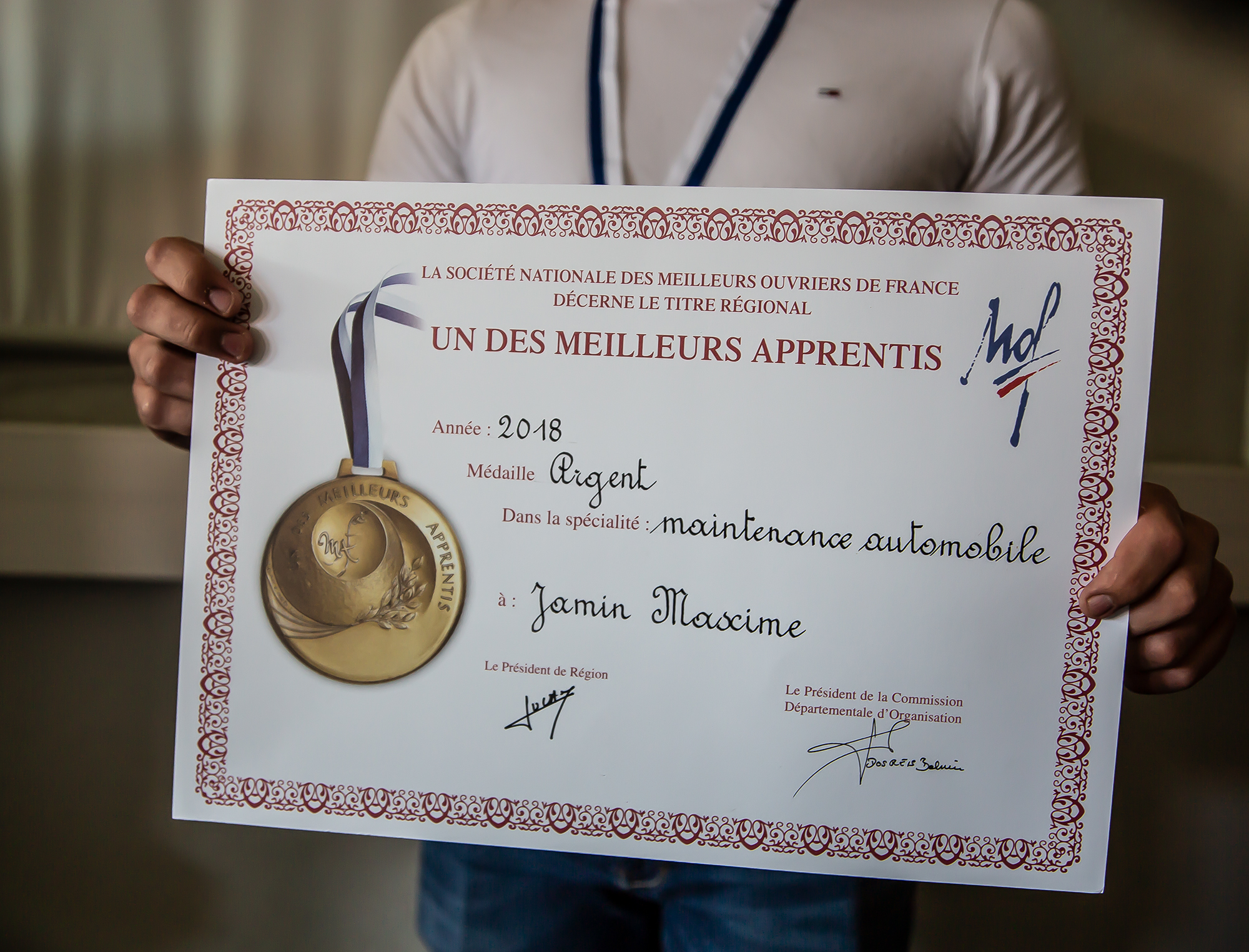 4 Le diplôme de Maxime Jamin 1bis 140519.jpg
