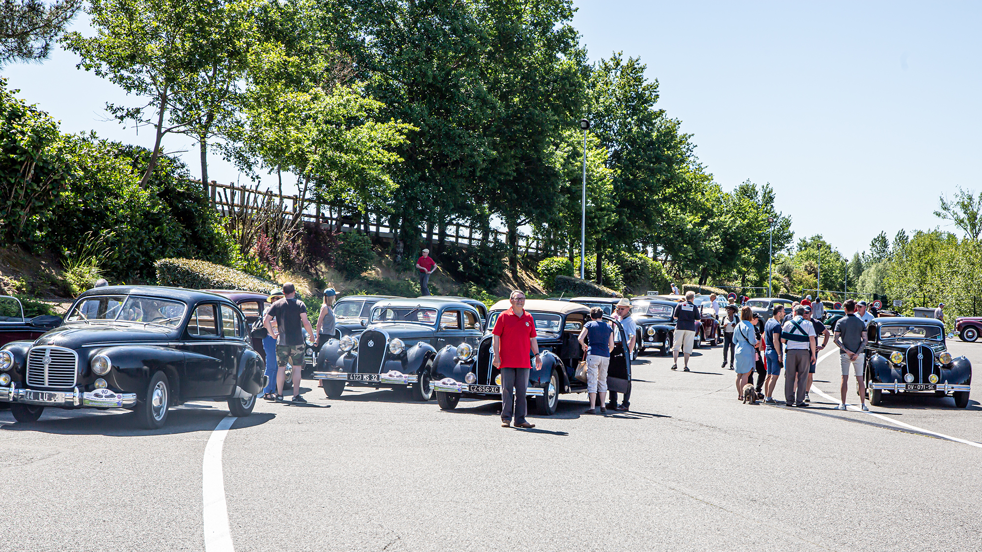 2 Les 60 Hotchkiss s'apprêtent à entrer sur le circuit 1bis 310519.jpg