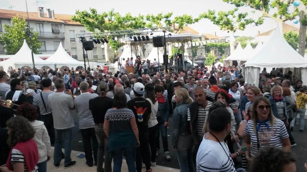 FOULE DISCOURS.jpg