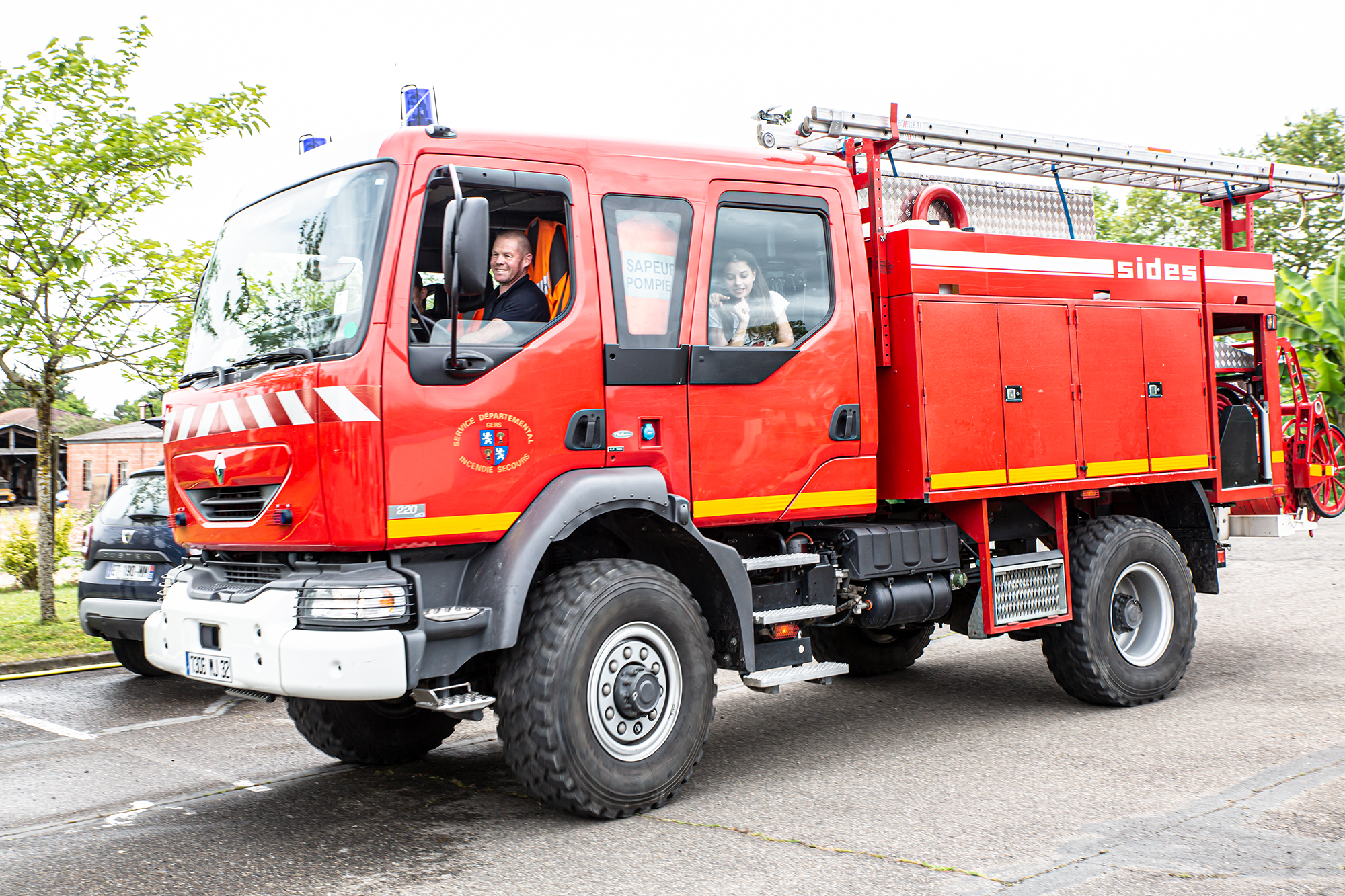 1 Arrivée du camion 1bis 190619.jpg