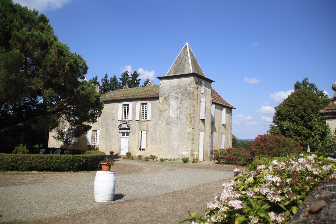 Chateau Perron (1) [1280x768].JPG