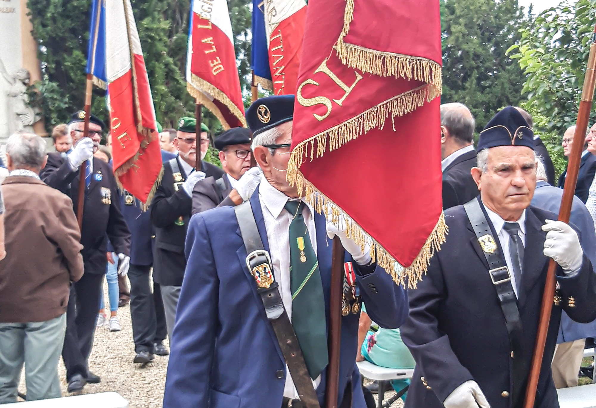 1 DR Patricia Galabert le houga les porte-drapeaux.jpg
