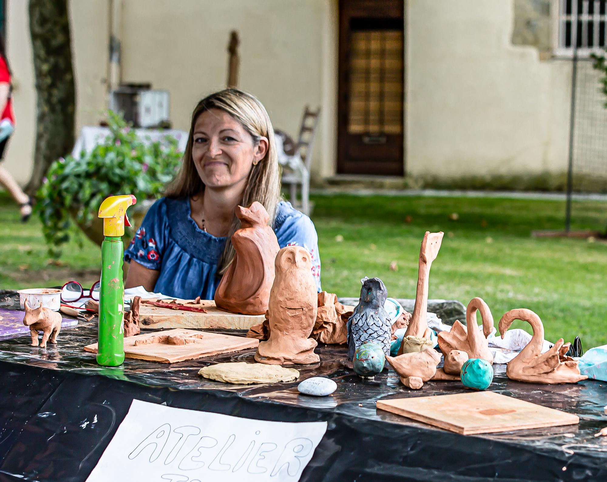 4 Atelier terre pour les enfants 1bis 180819.jpg
