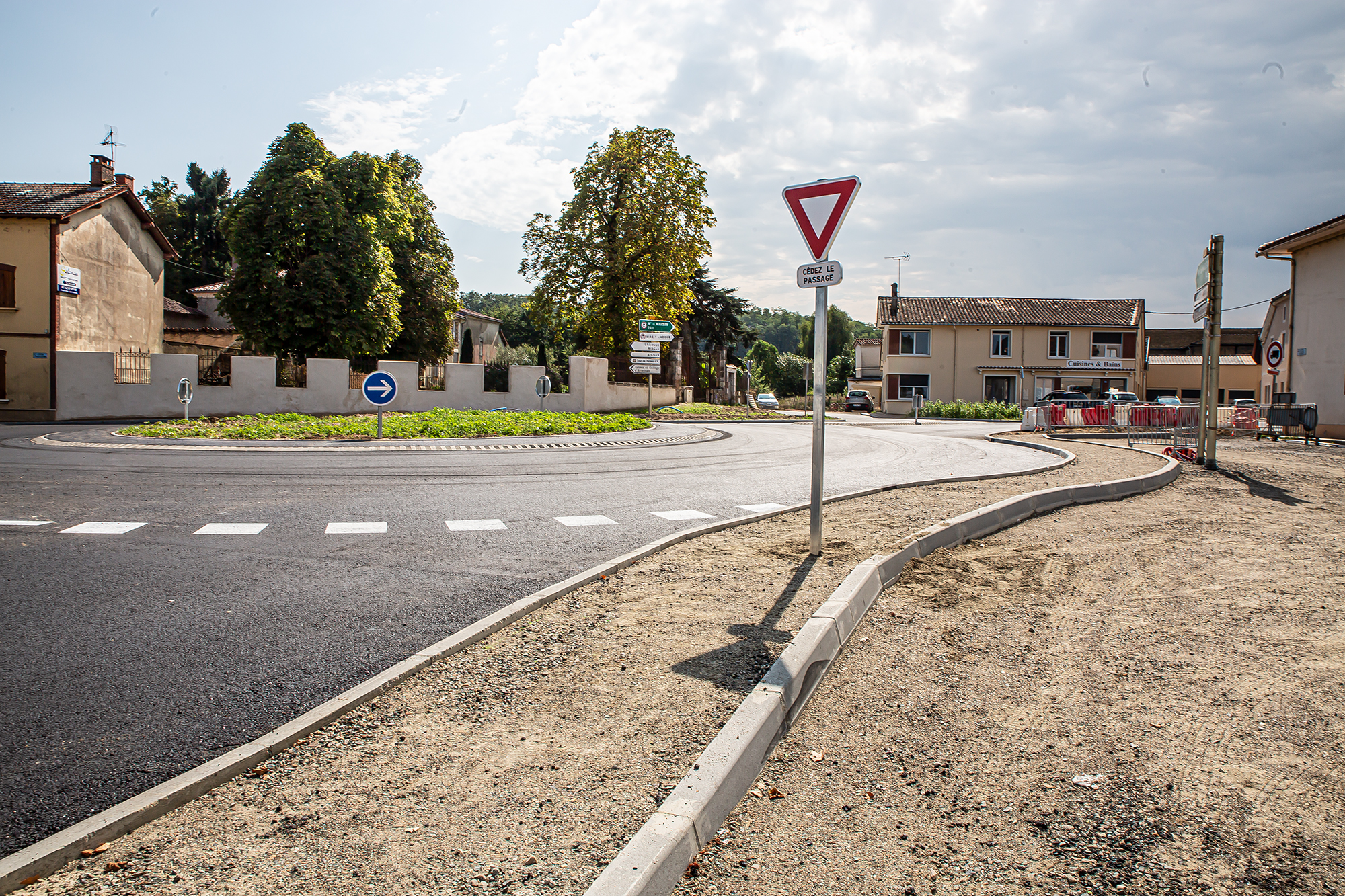5 Le giratoire vu des allées Parisot 1bis 310819.jpg