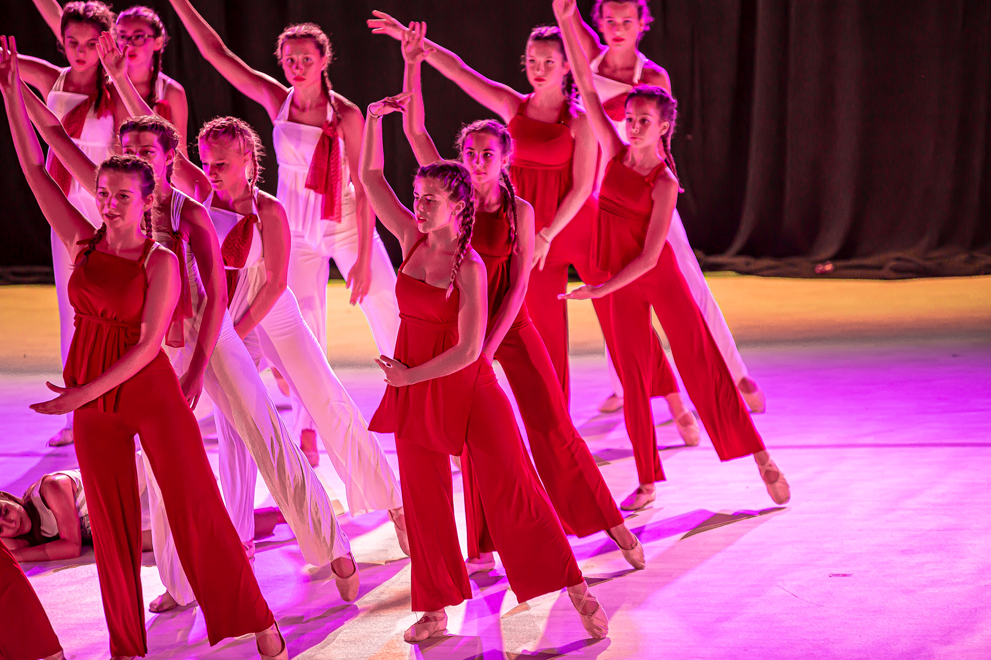 2 Spectacle de l'Ecole de danse Nogaro 1bis 300819.jpg