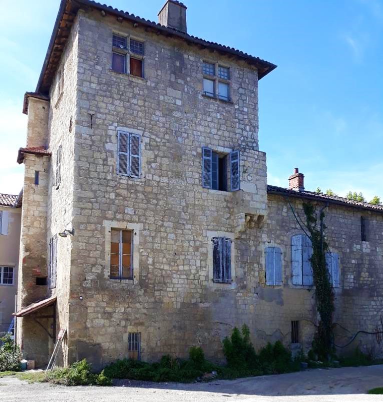 carnot tour seule.jpg