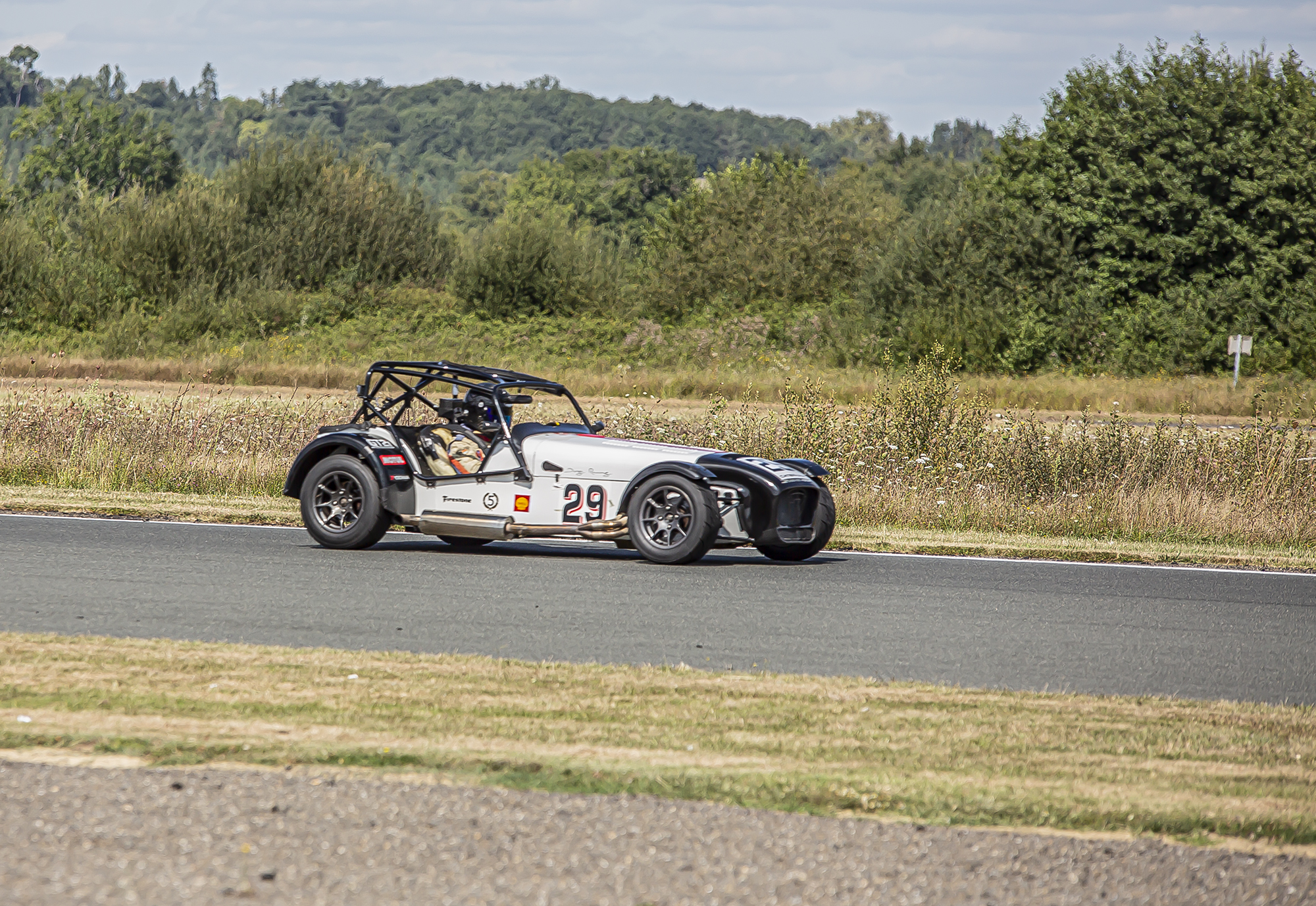 11 Caterham 420 course 3 291 dans ligne droite 1bis 080919.jpg