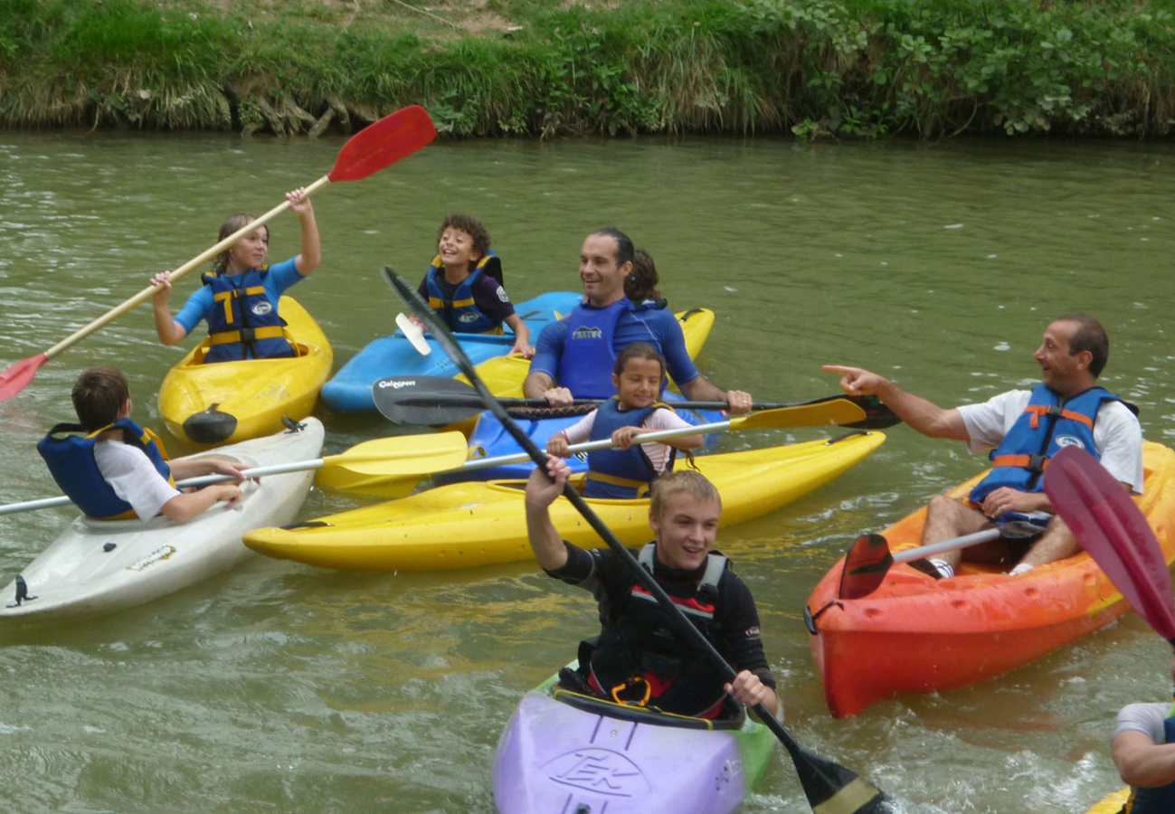 canoe2.jpg