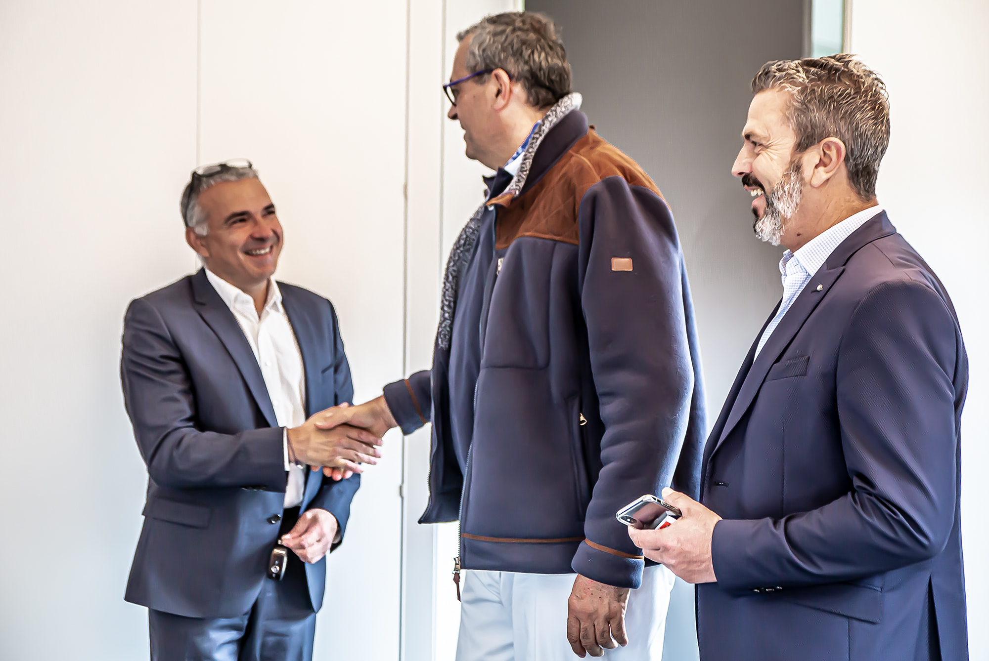 3 Arrivée de Serge DElaure 1bis 041019.jpg
