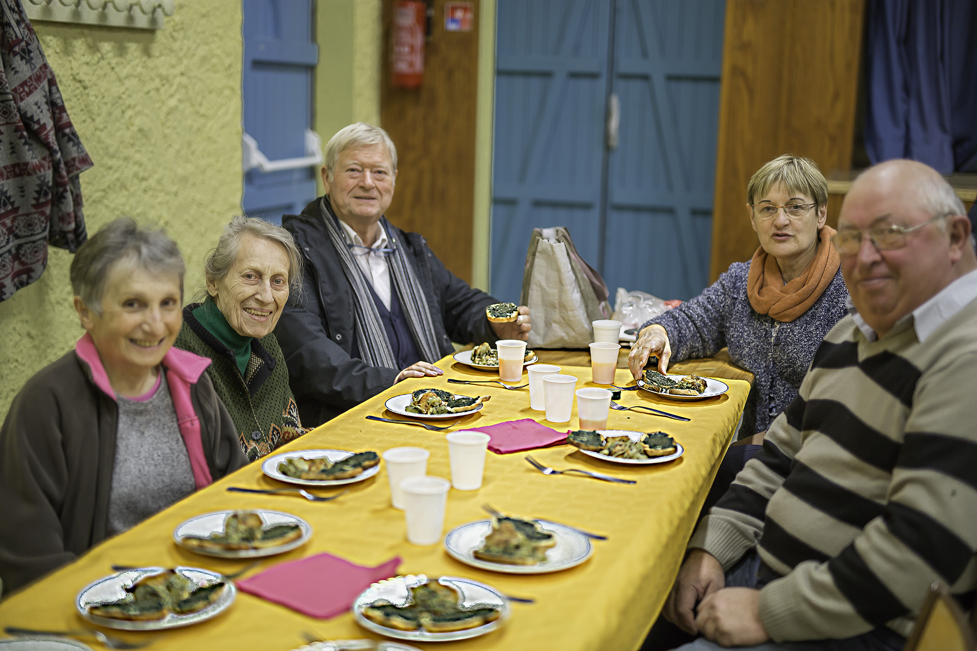 9 Jacques Tartas et des CM à table 1bis 081117.jpg