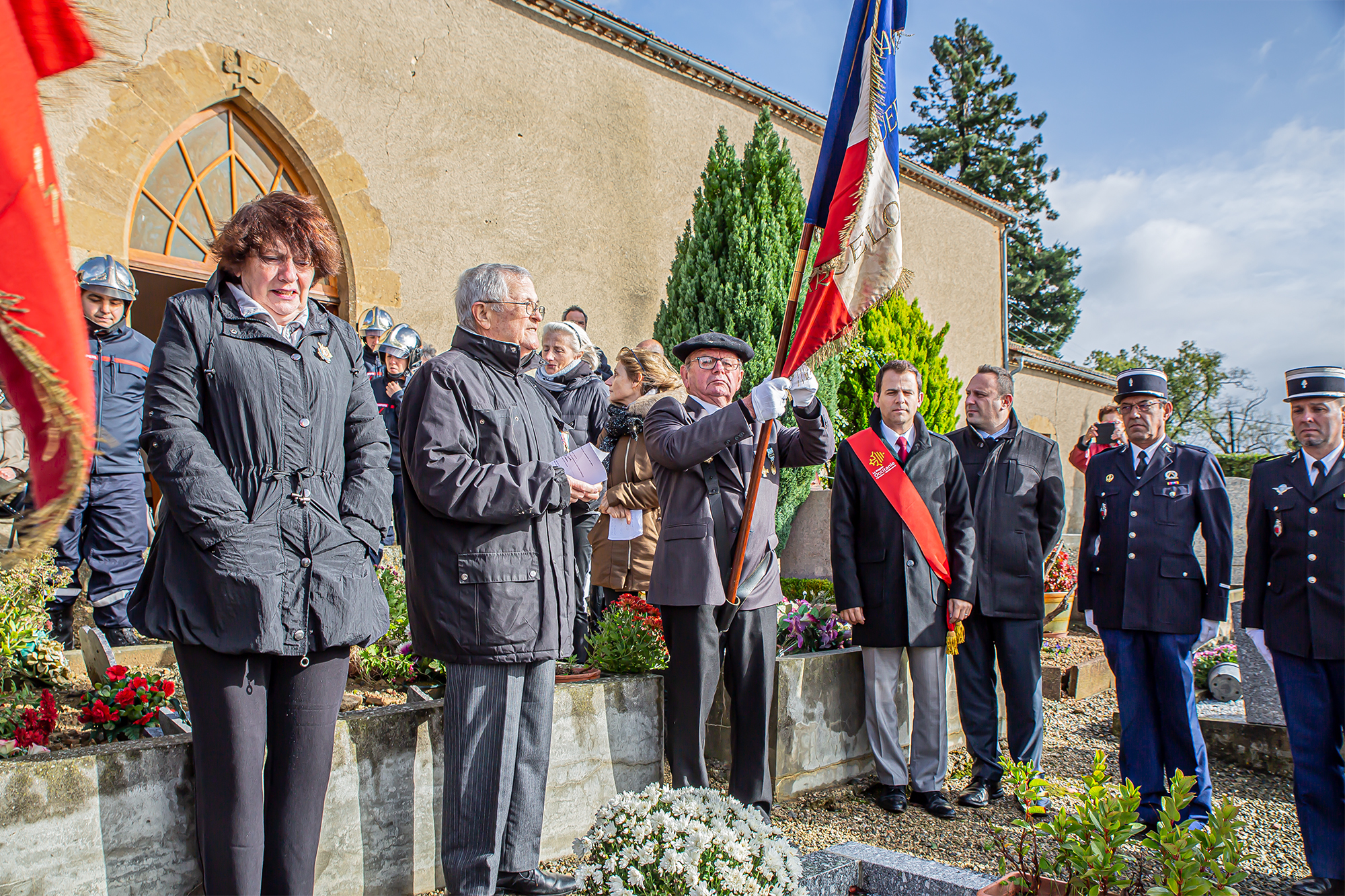 11 Au pied de la tombe 1bis 031119.jpg