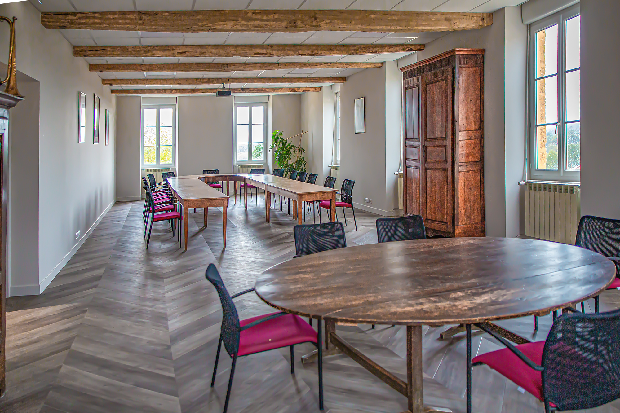 11 Autre salle de réunion 1bis 081119.jpg