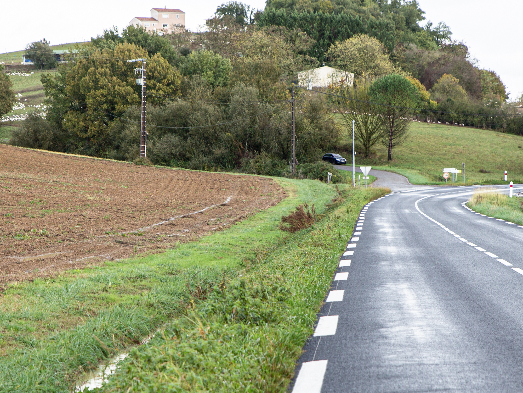 1 Le poste de contrôle 1bis 081119.jpg