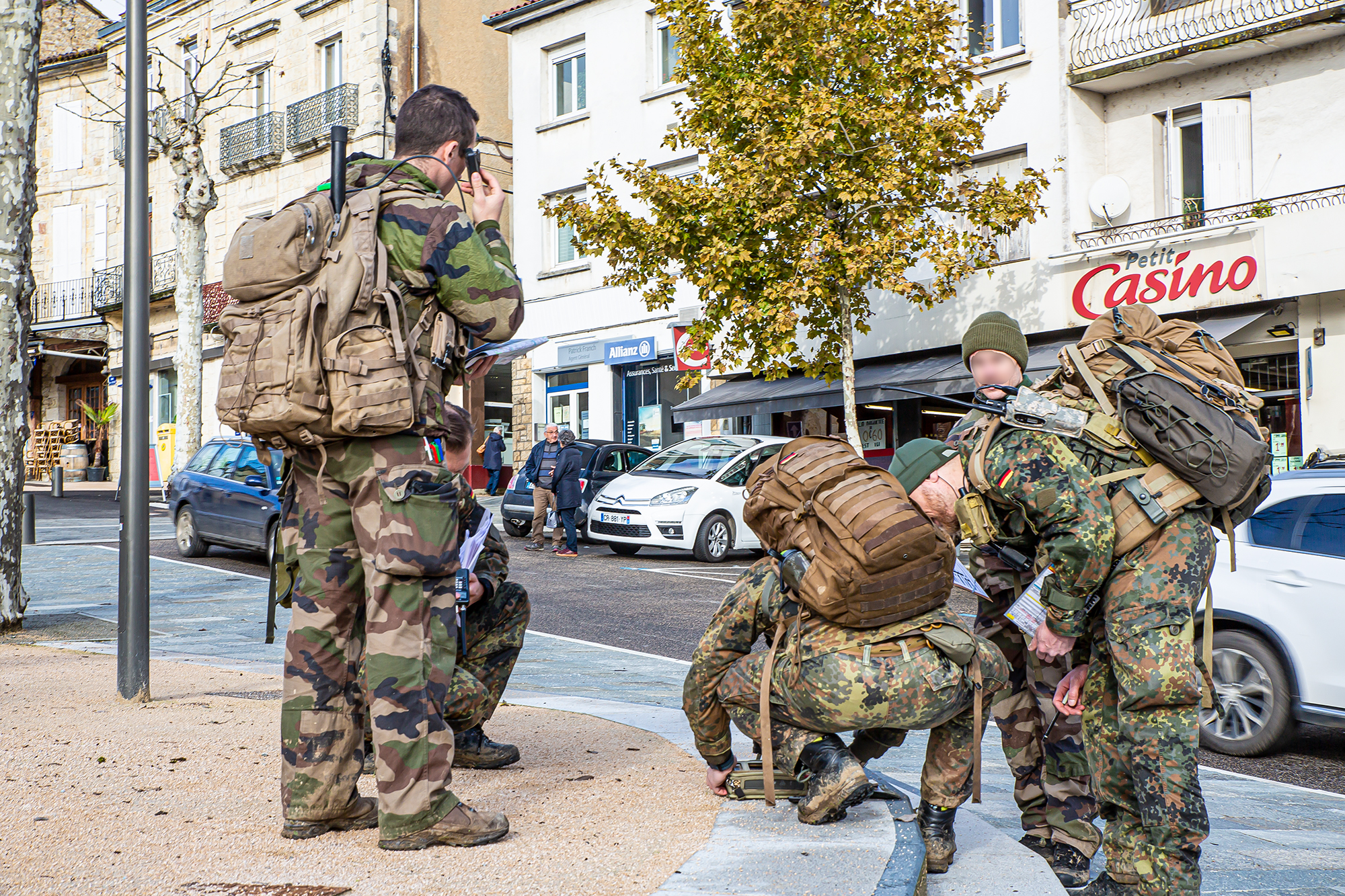 1 Stagiaires au travail à Vic-Fezensac 1bis 131119.jpg