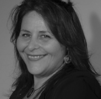 valouprotrait2bw.gif