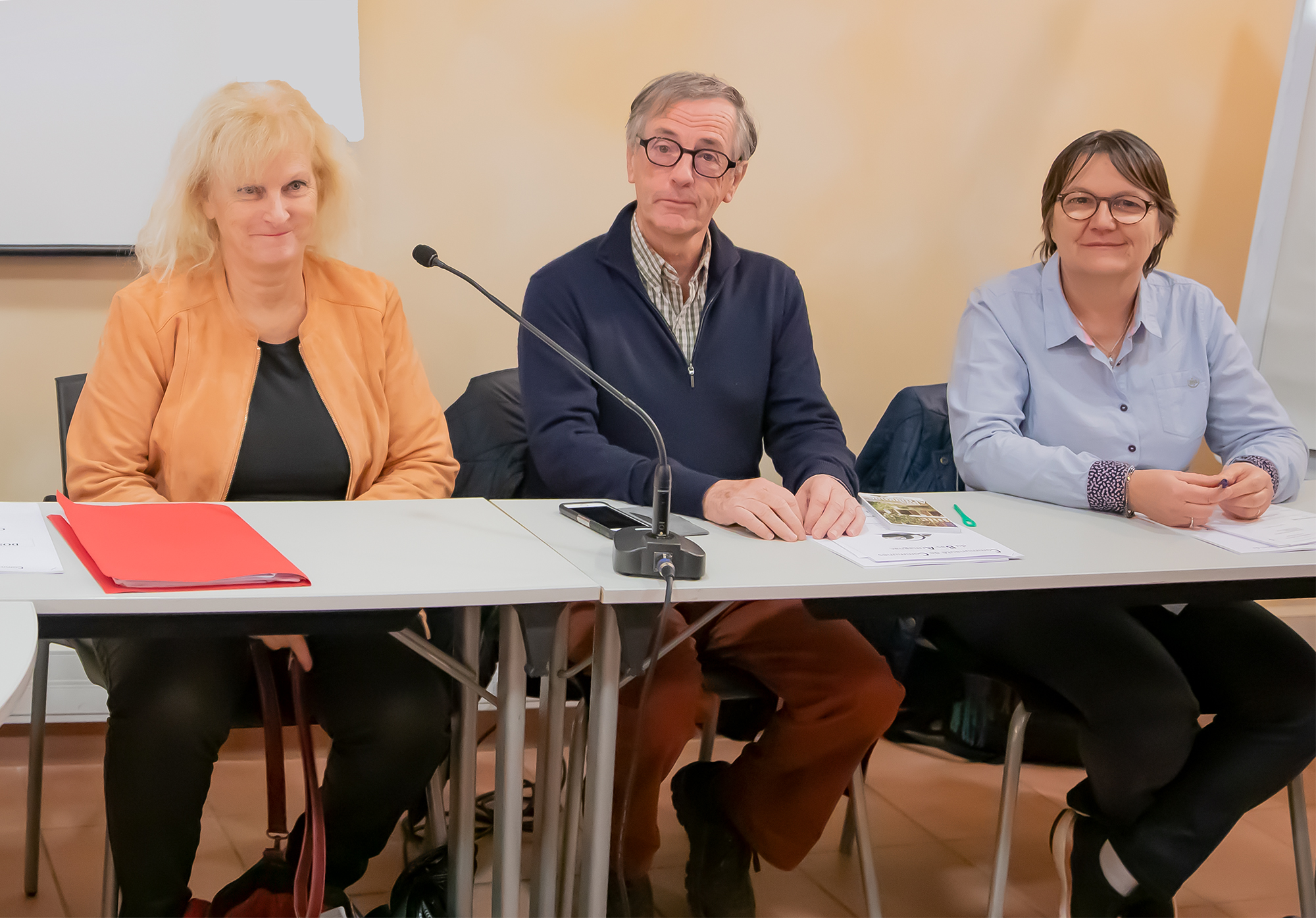 2 Anne-Marie Saint-Pé Gilles Garet et Josiane Hueso 1bis 101219.jpg