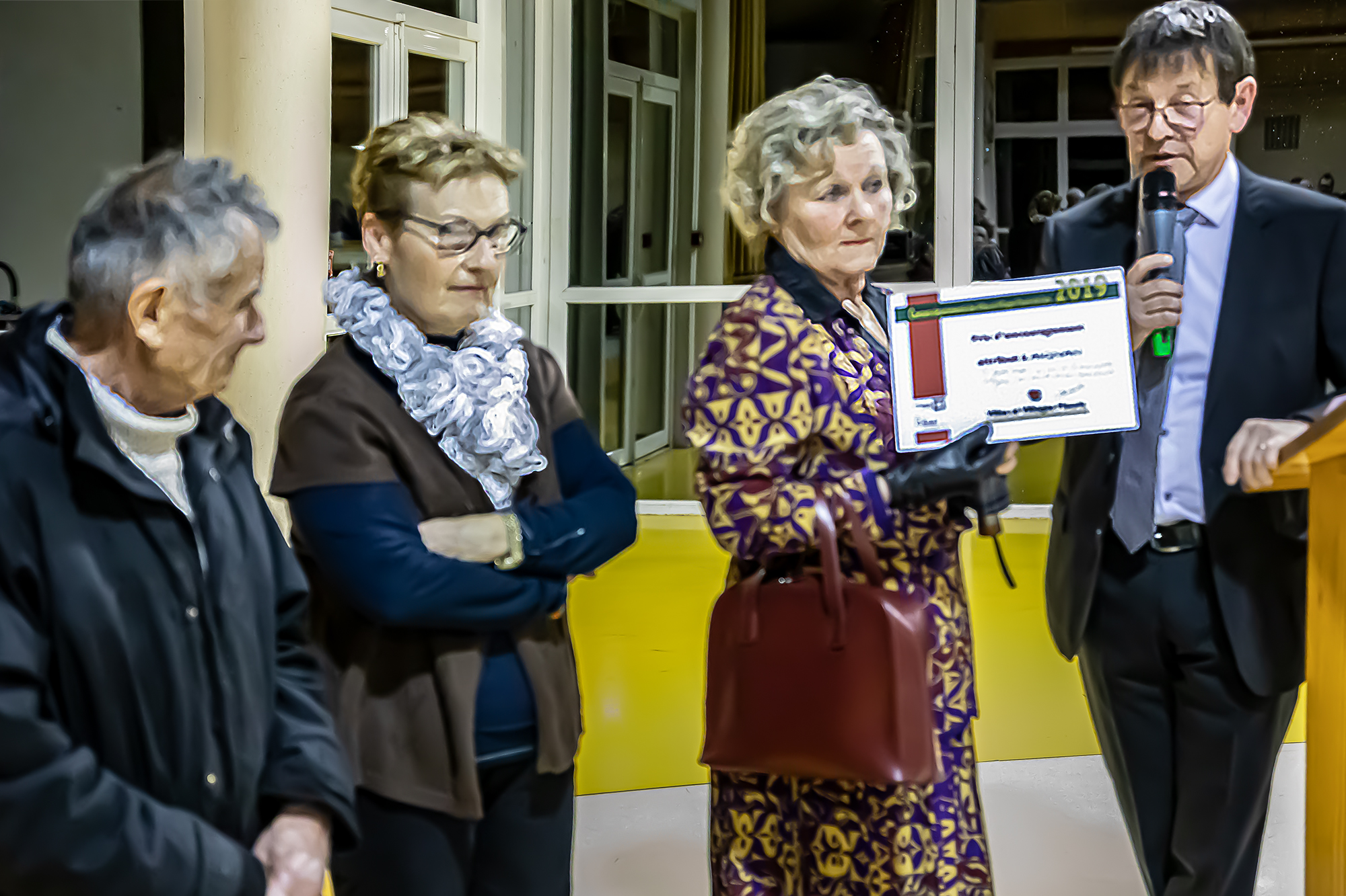 3 Les fleurisseurs reçoivent un diplôme 1bis 170120.jpg