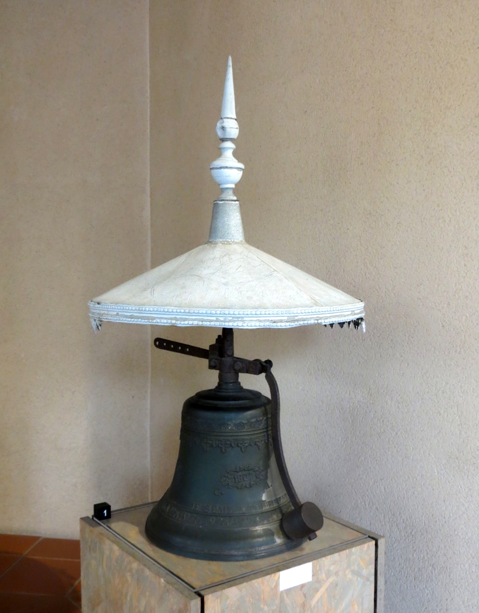 cloche claude augé. Mr Cantet.jpg