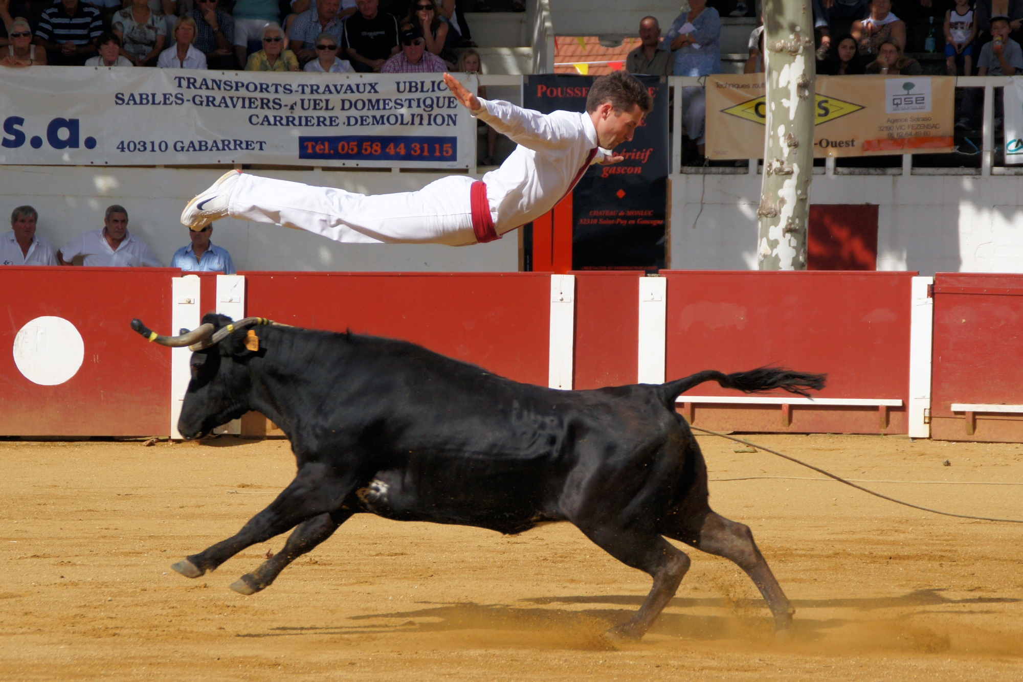 Saut-de-l-ange---Copyright-Celine-LAFFARGUE.jpg