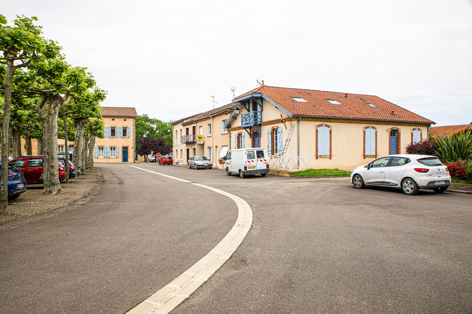 0 Le bâtiment de la boulangerie sur la place 1bis 150520.jpg