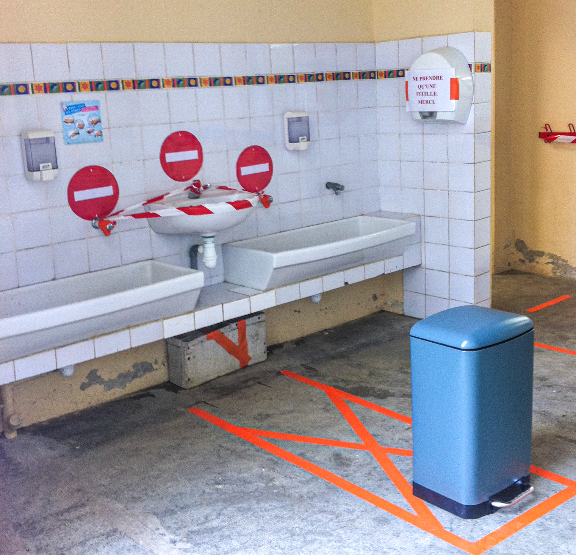 7 DR Sanitaires extérieurs  Houga 1bis 150520.jpg