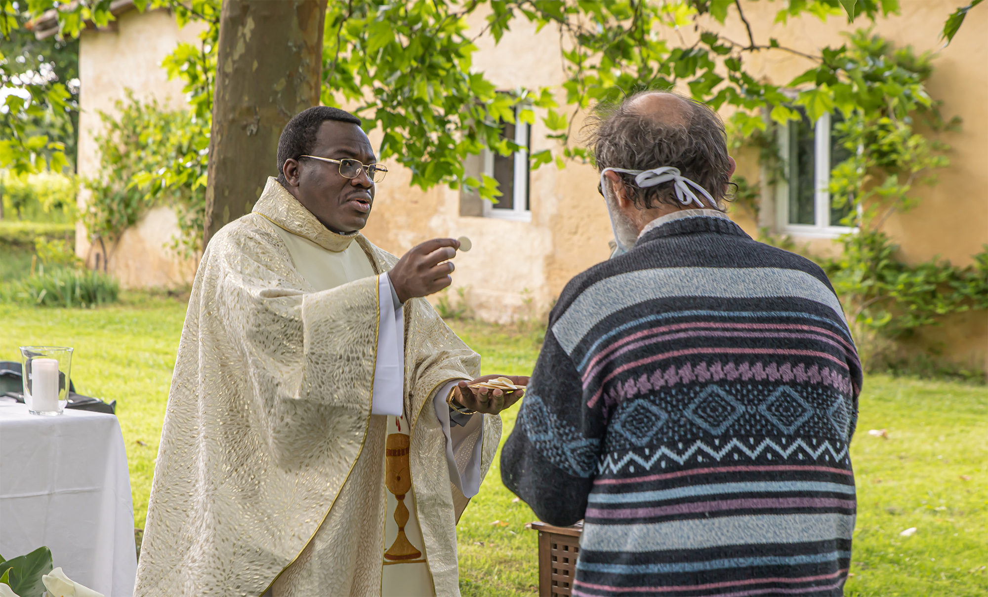 8 La communion 1bis 230520.jpg