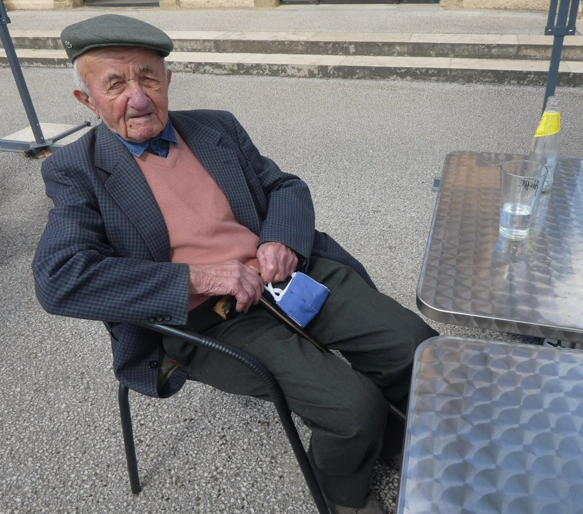 Barbé Enfin de retour sur le marché.jpg