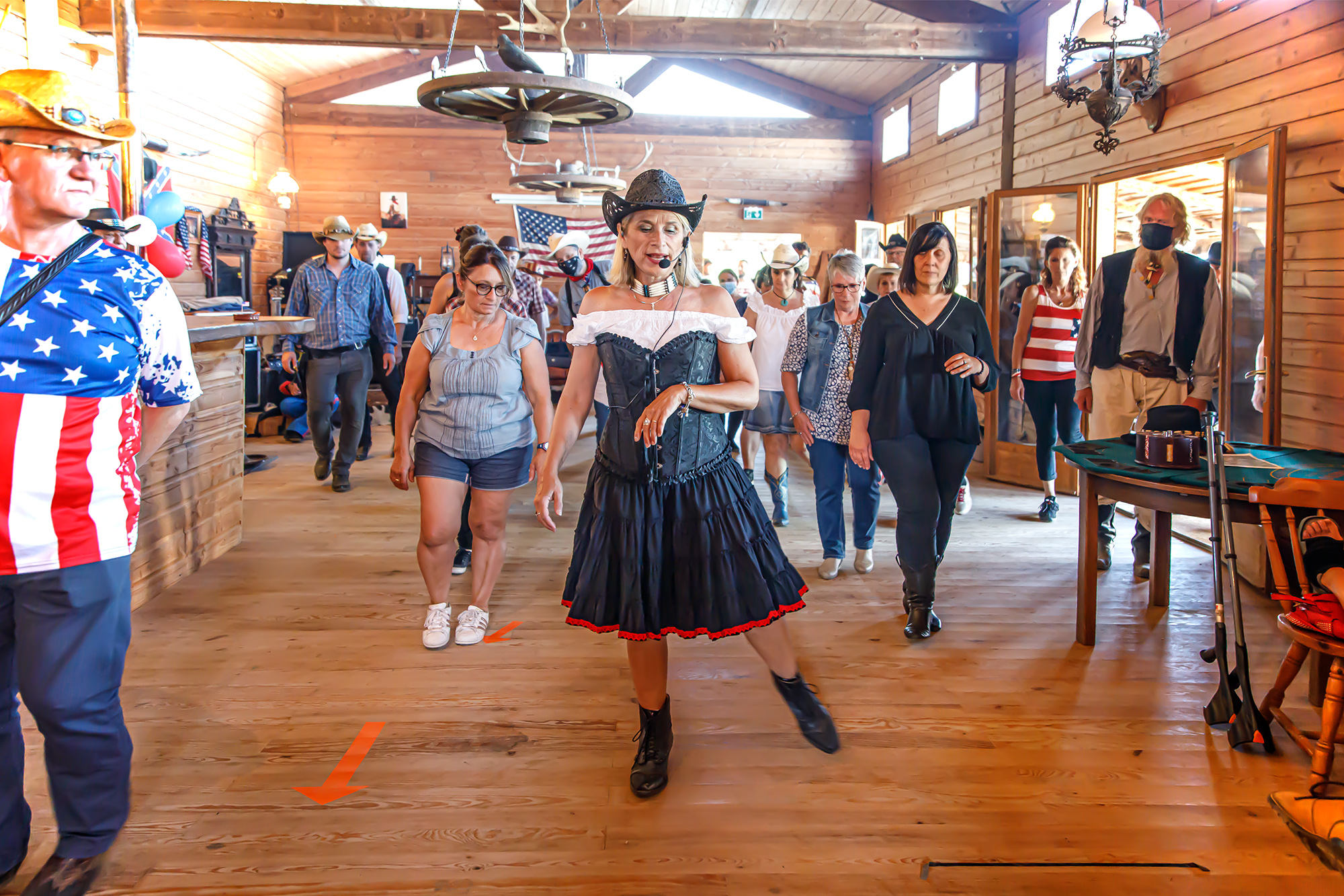 1 Cours de madison au saloon 1bis 040720.jpg