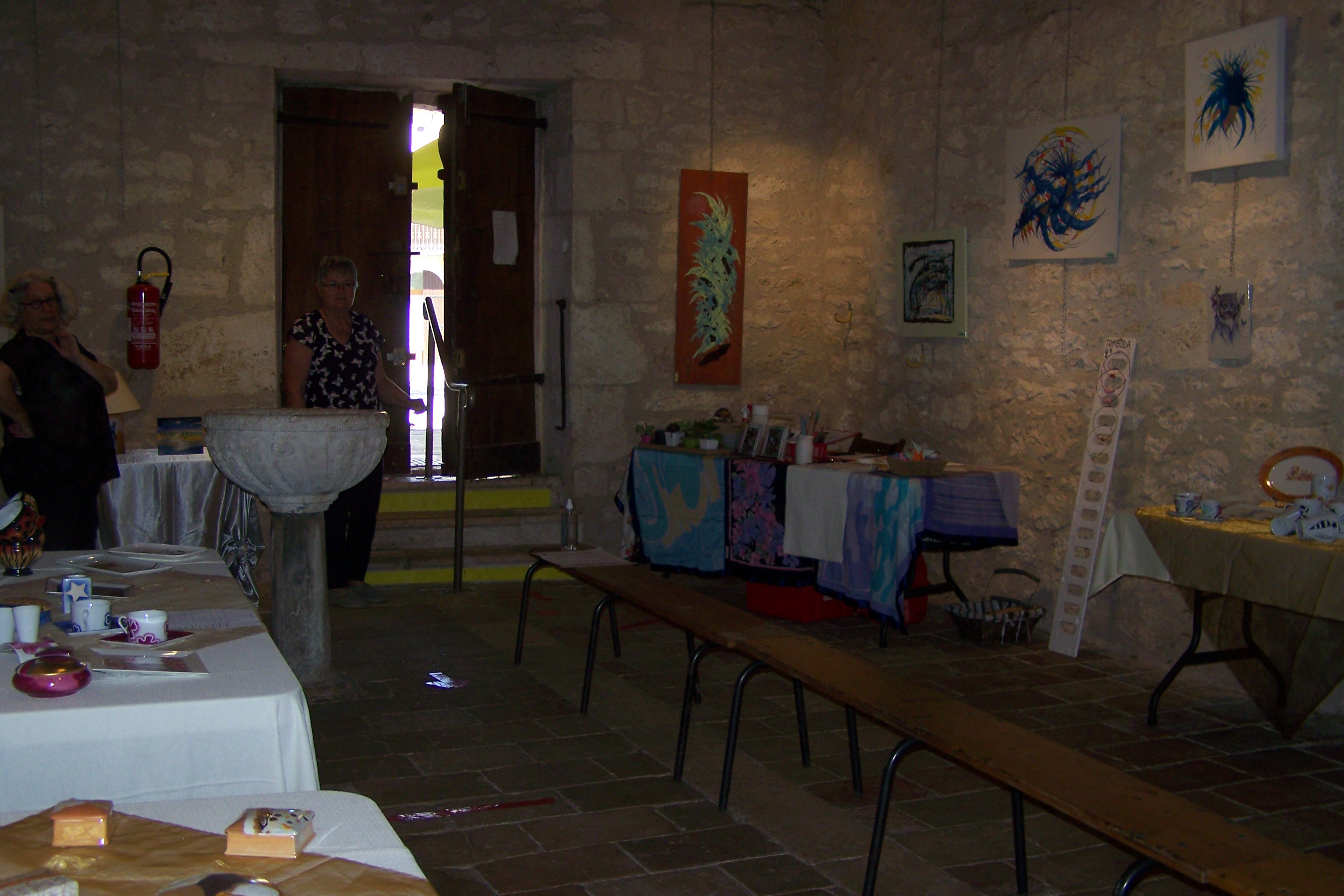 Expo artisanat à la petite chapelle de SARRANT 001.JPG