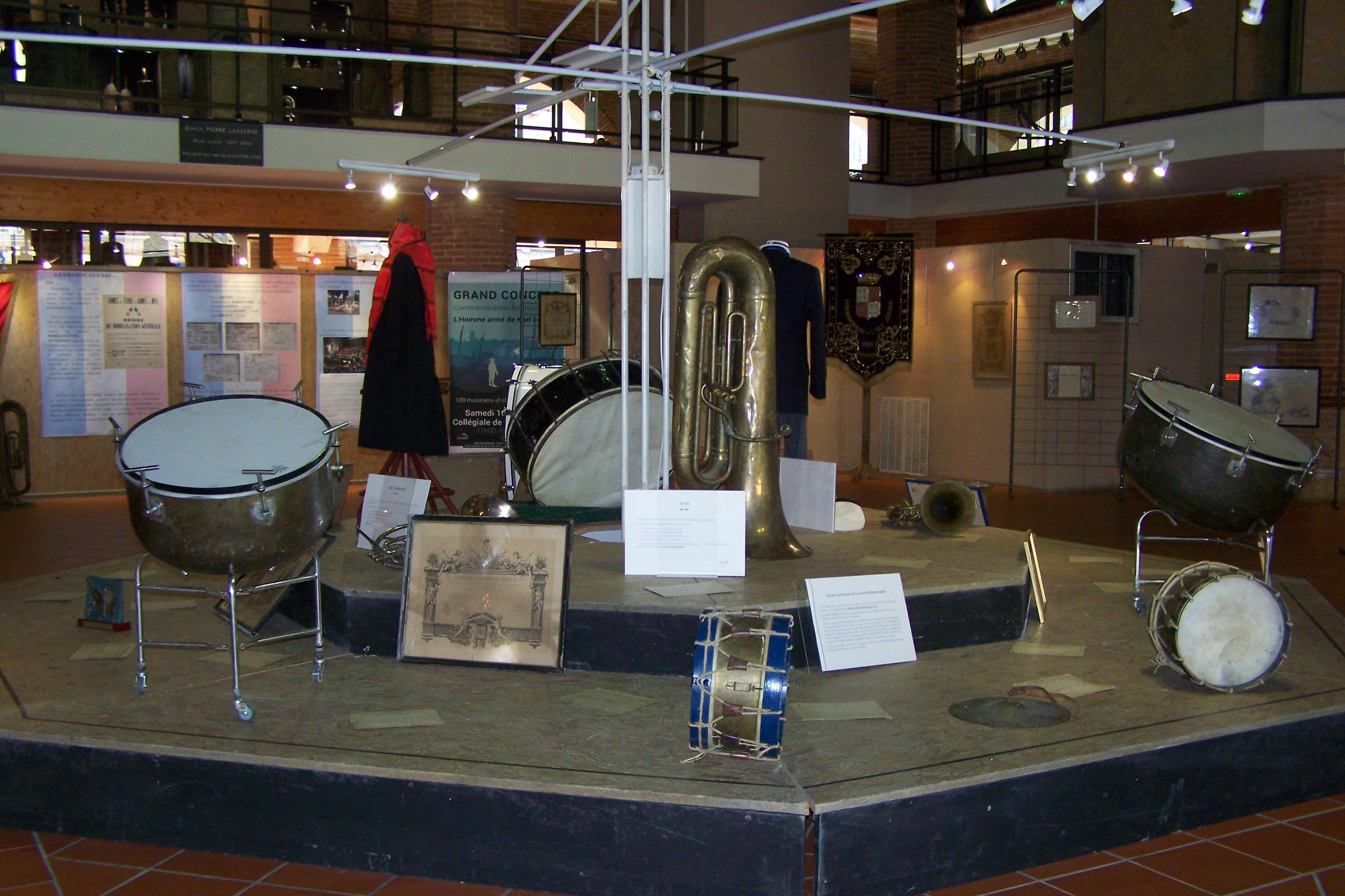Philarmonie de l'Isle-Jourdain 004.JPG