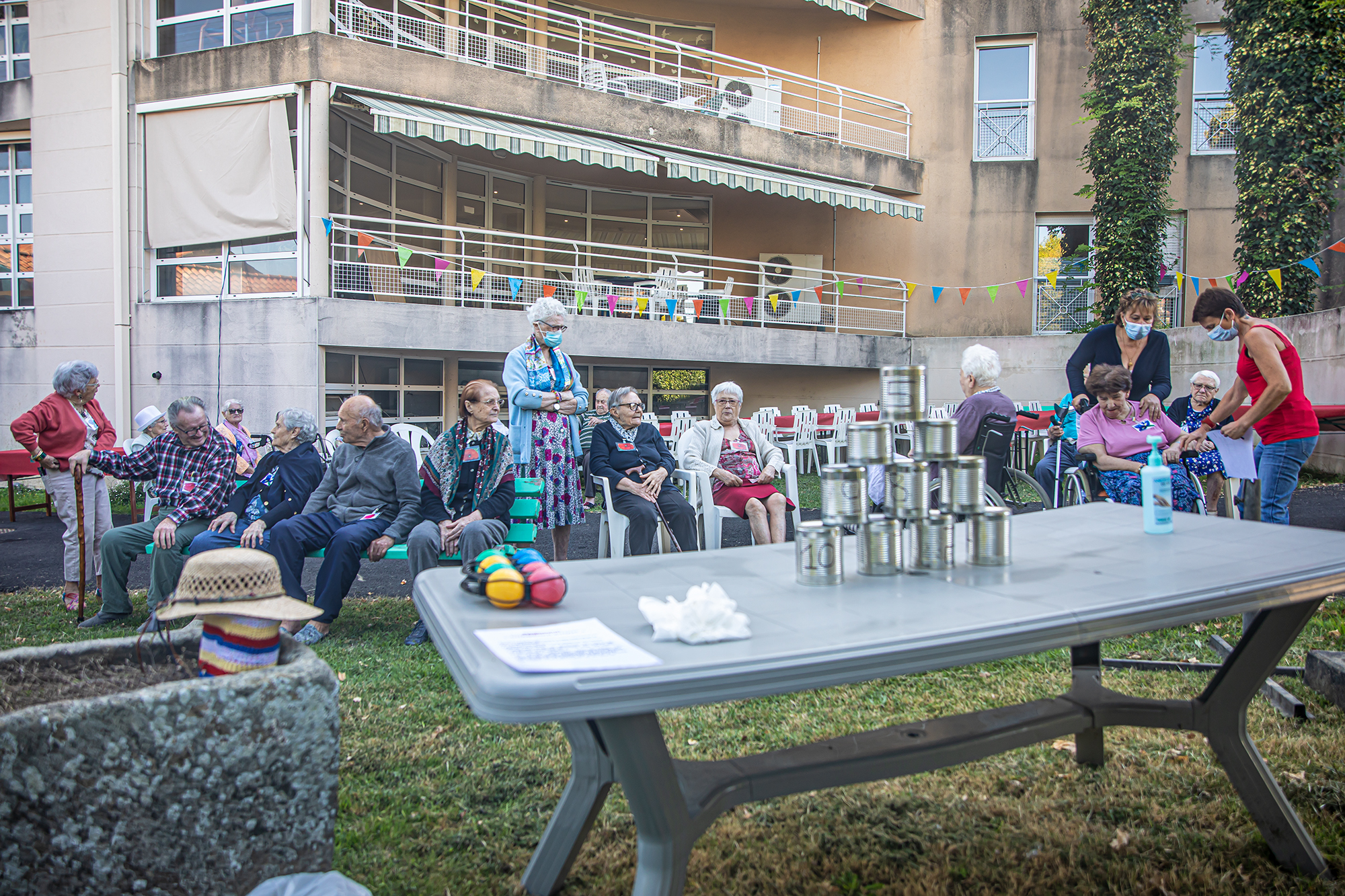00 La fête s'installe 1bis 120920.jpg