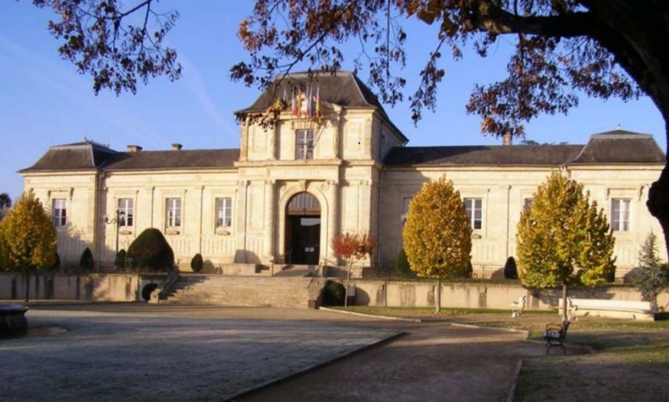 mairie mirande.JPG
